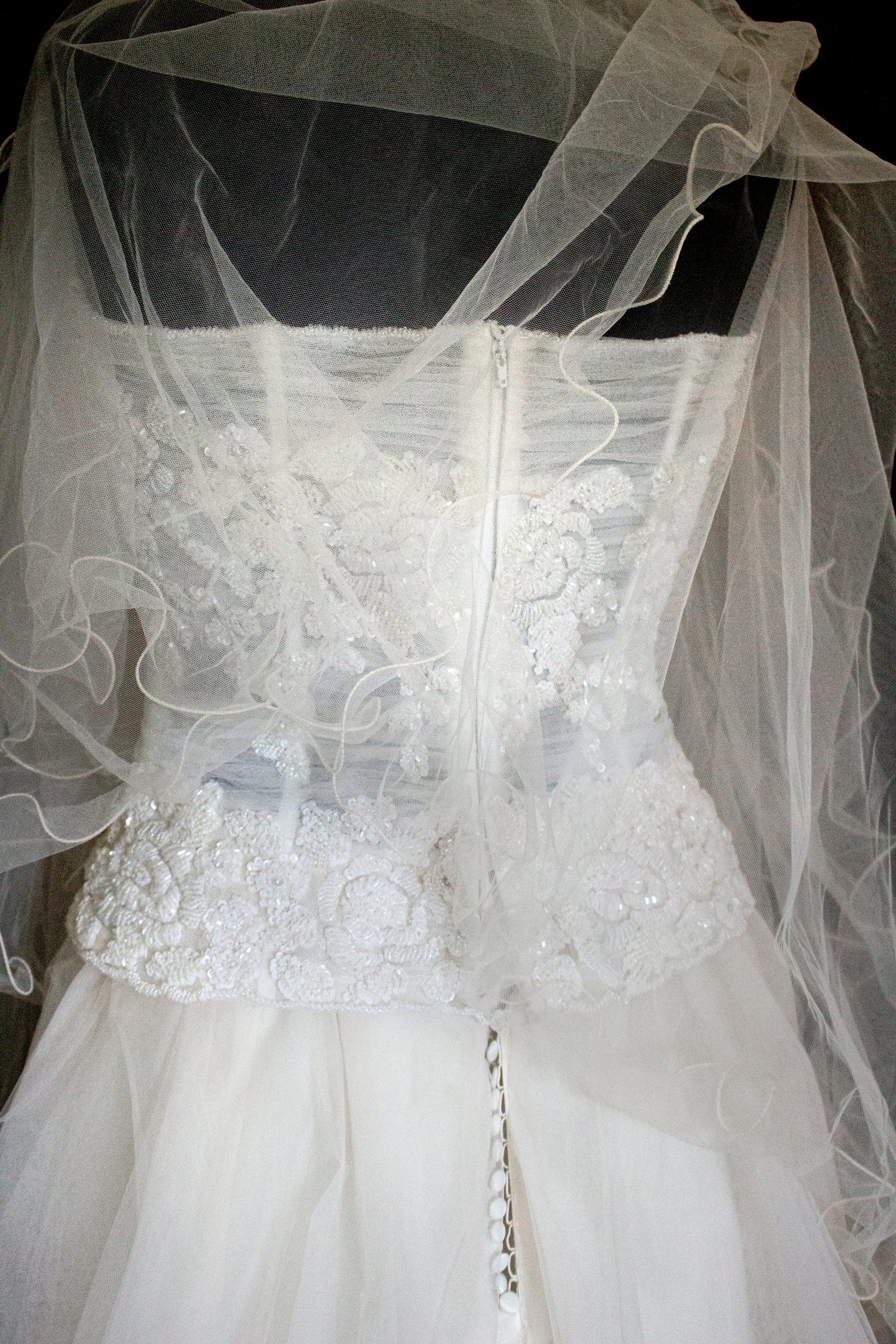 361 - VINTAGE PRINCESS WEDDING DRESS: ECRU SILK TULLE GOWN WITH EMBROIDERED STRAPLESS BODICE