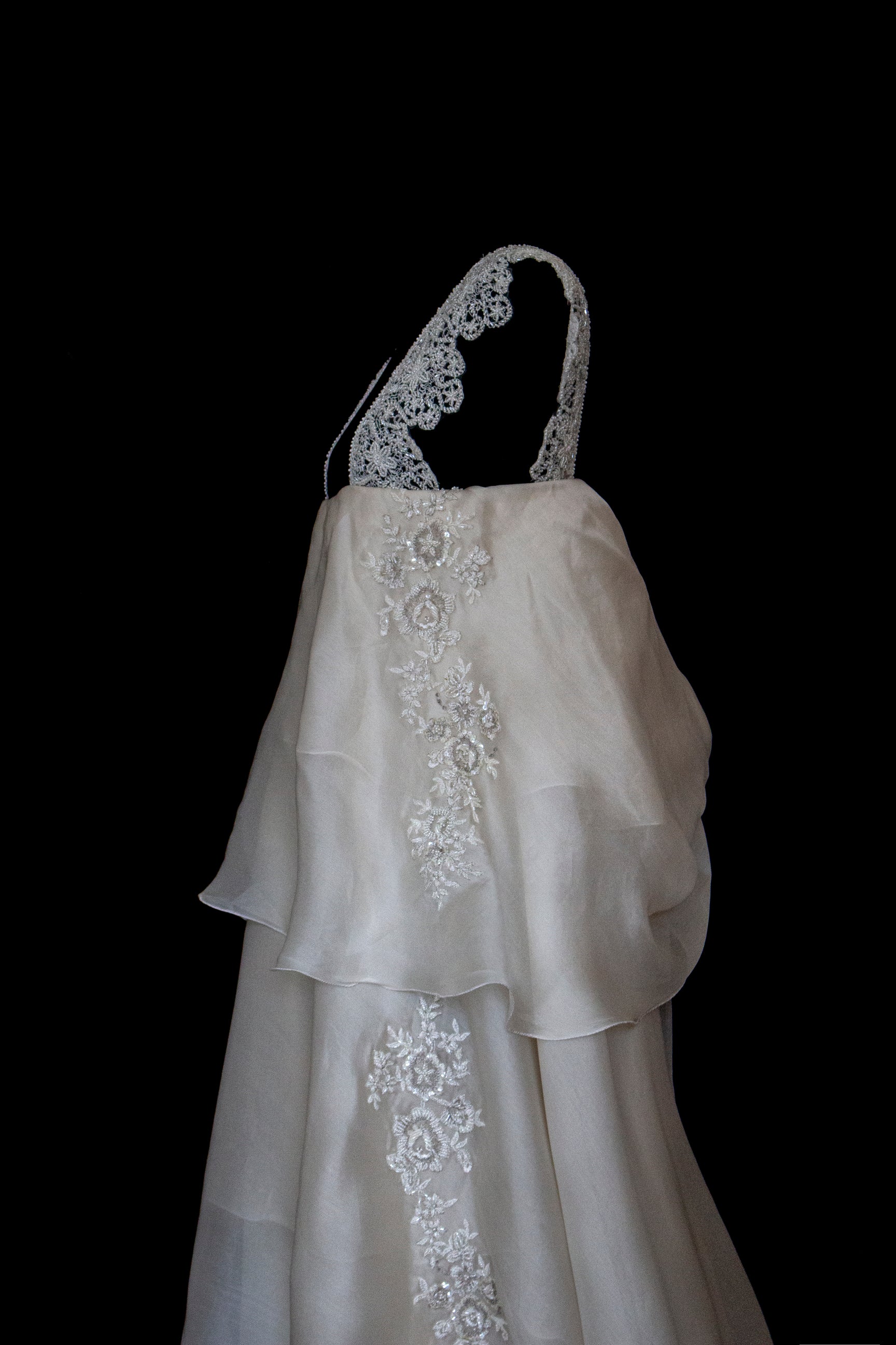 344 - UNIQUE UPCYCLED SILK ORGANZA WEDDING DRESS: PEARL GREY & BRONZE RUFFLED GOWN, SILVER EMBROIDERY, LUXURY SUSTAINABLE BRIDAL DRESS - Vague atelier