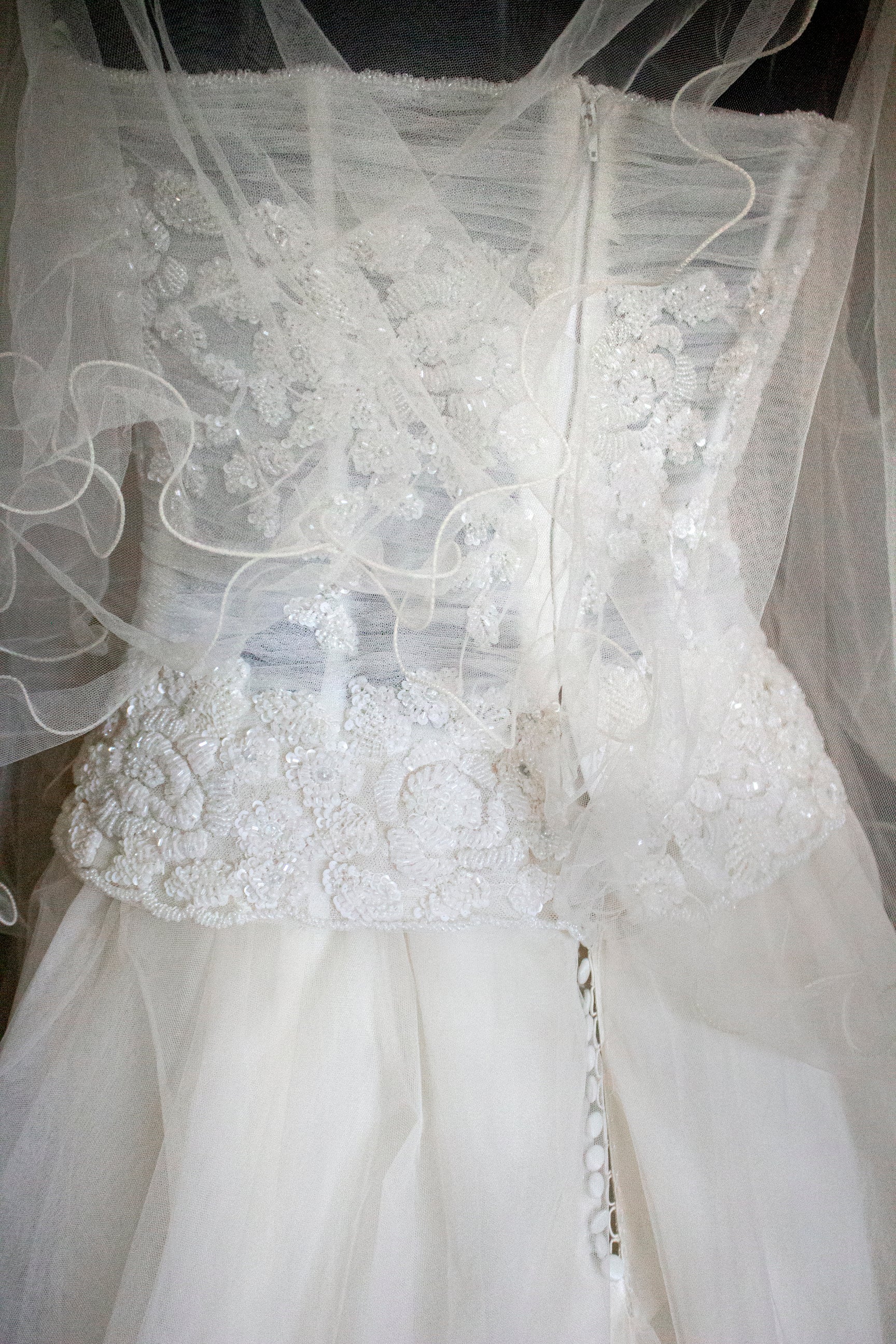361 - VINTAGE PRINCESS WEDDING DRESS: ECRU SILK TULLE GOWN WITH EMBROIDERED STRAPLESS BODICE