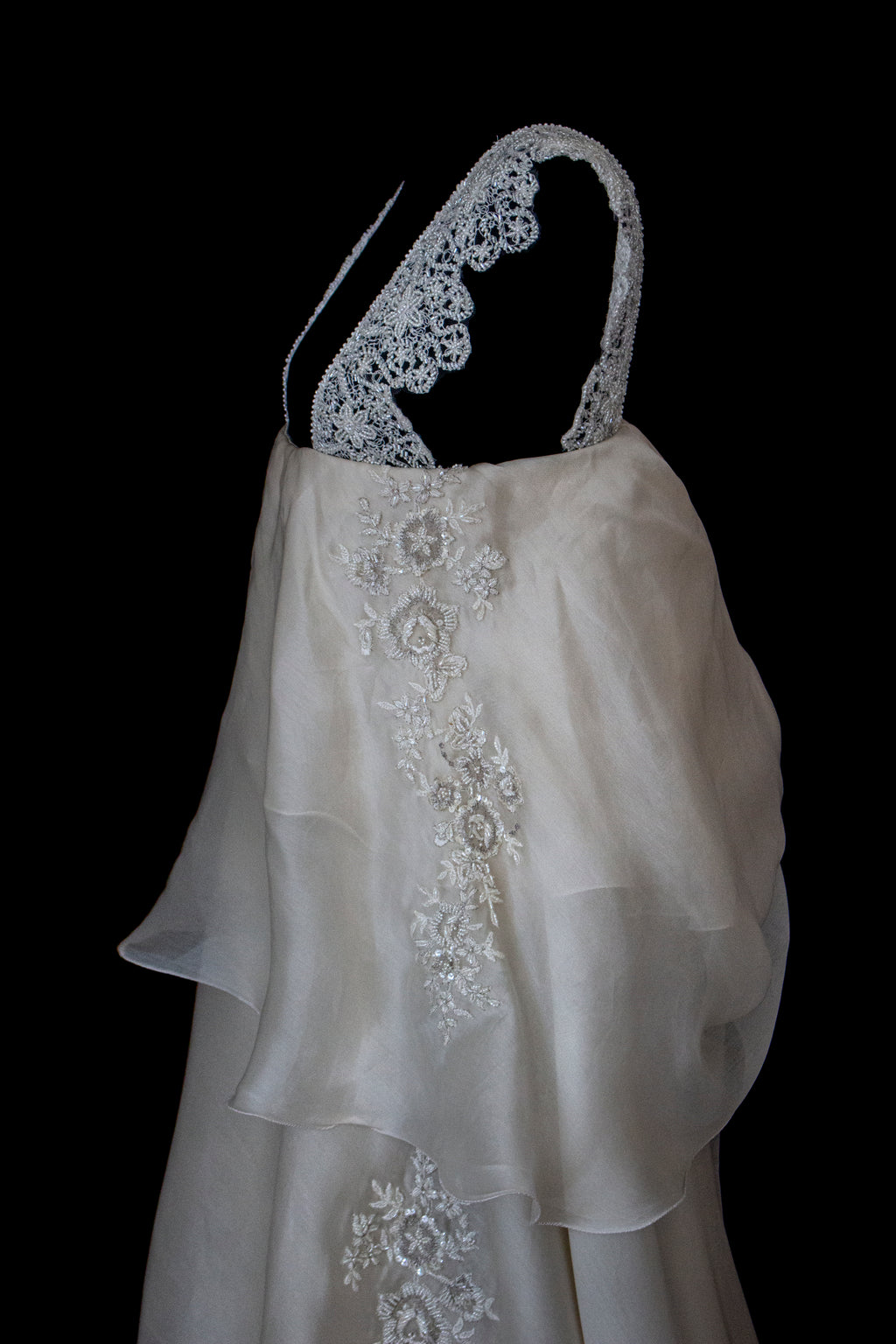 344 - UNIQUE UPCYCLED SILK ORGANZA WEDDING DRESS: PEARL GREY & BRONZE RUFFLED GOWN, SILVER EMBROIDERY, LUXURY SUSTAINABLE BRIDAL DRESS - Vague atelier