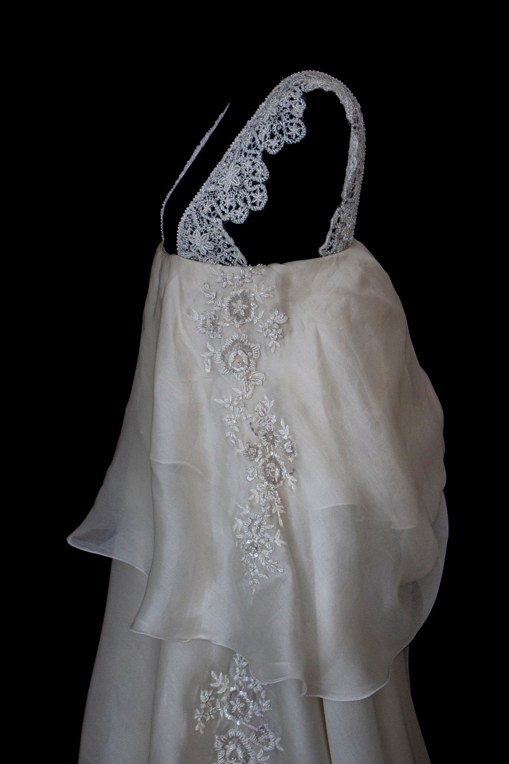 344 - UNIQUE UPCYCLED SILK ORGANZA WEDDING DRESS: PEARL GREY & BRONZE RUFFLED GOWN, SILVER EMBROIDERY, LUXURY SUSTAINABLE BRIDAL DRESS - Vague atelier