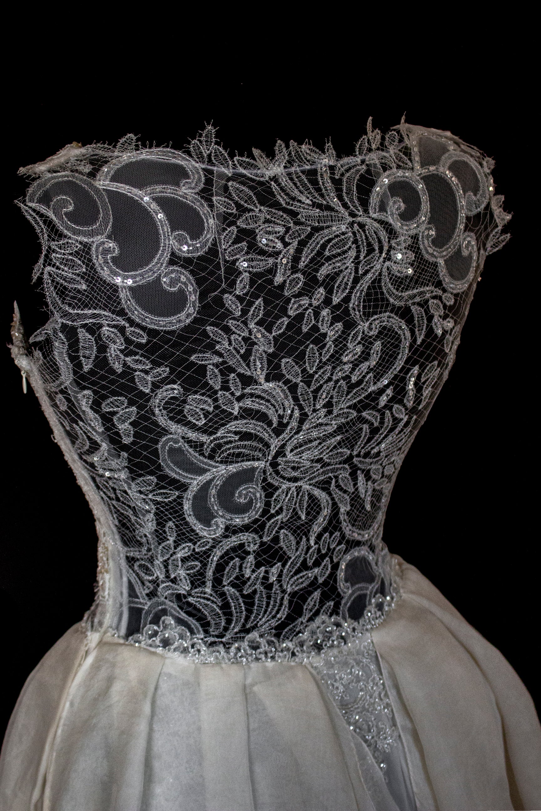 331 - ONE OF A KIND UPCYCLED VINTAGE BRIDAL GOWN: ASYMMETRIC LAYERED SILK CLOUD SKIRT & EMBROIDERED LACE - Vague atelier
