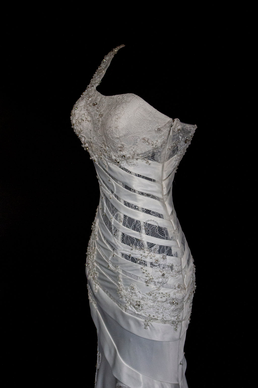 328 - SENSUAL Y2K VINTAGE BRIDAL MERMAID: SHEER ONE-SHOULDER STRETCH SATIN WITH EMBROIDERY - Vague atelier