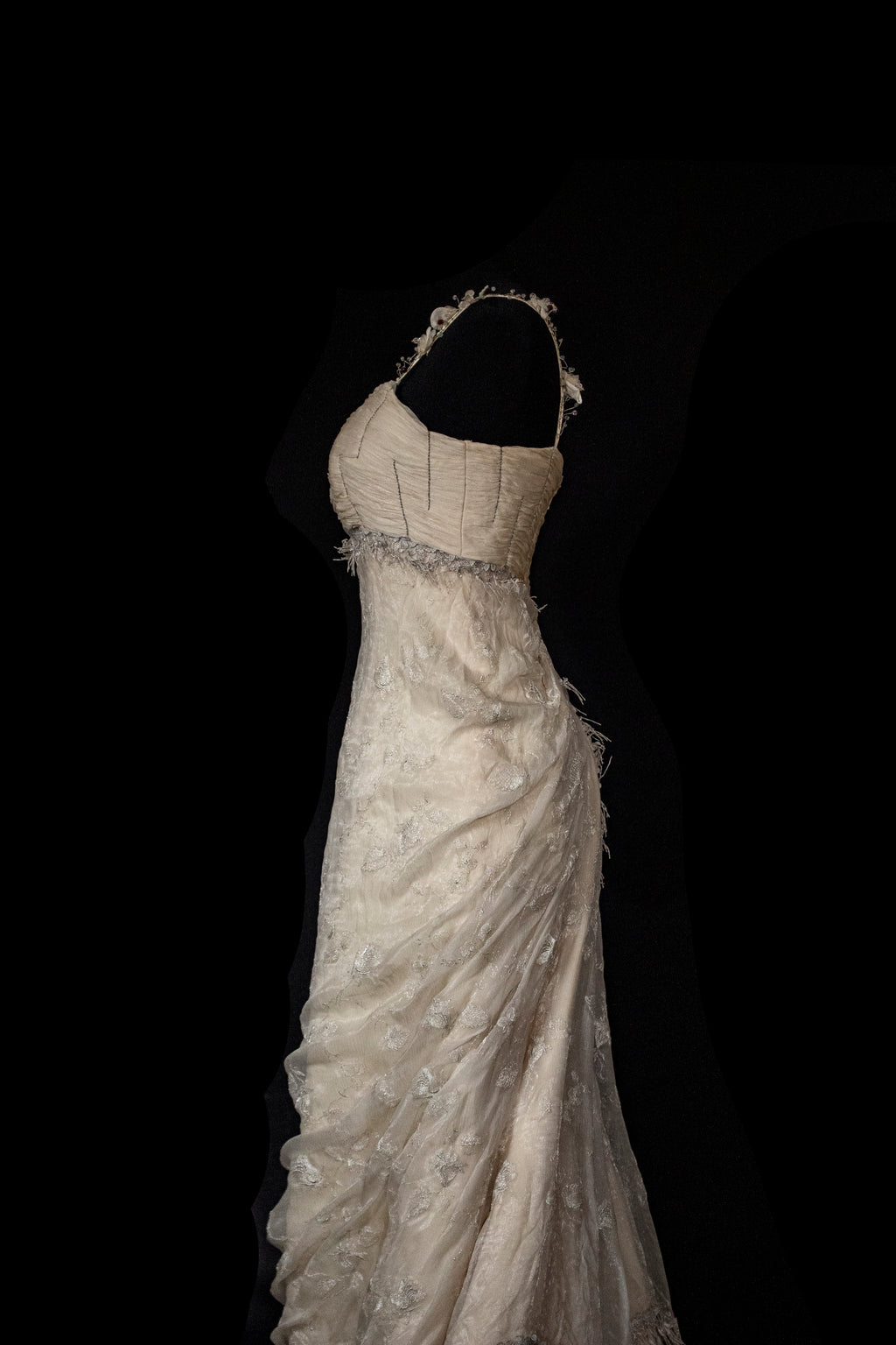 336 - DARK BEIGE SILK EMPIRE WEDDING DRESS: VINTAGE 90s GOWN WITH ROARING 20s DETAILS & SILVER EMBROIDERY - Vague atelier
