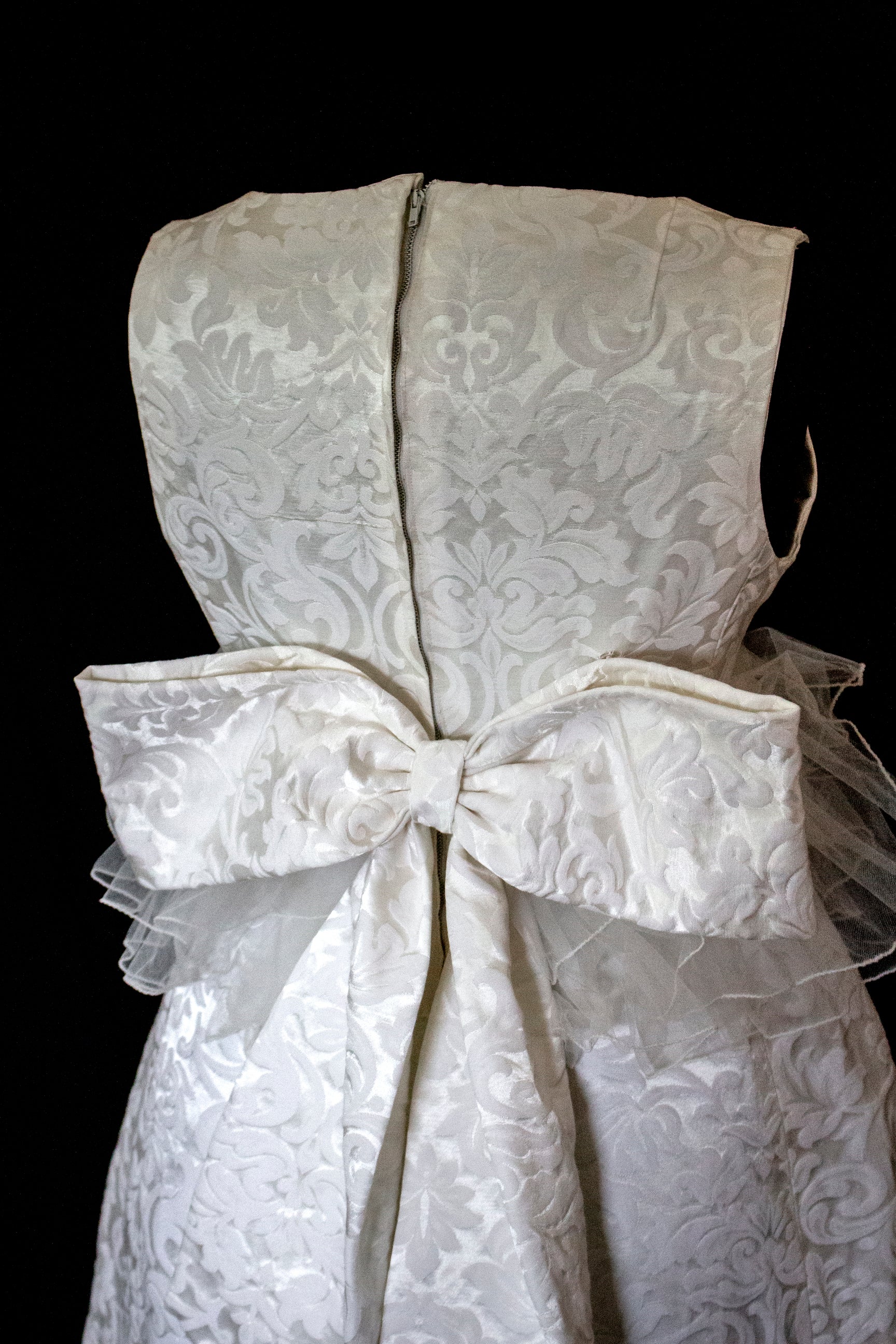 Vintage 90s Mini Wedding Dress | Damask Bridal Dress with Cape & Bow - 368