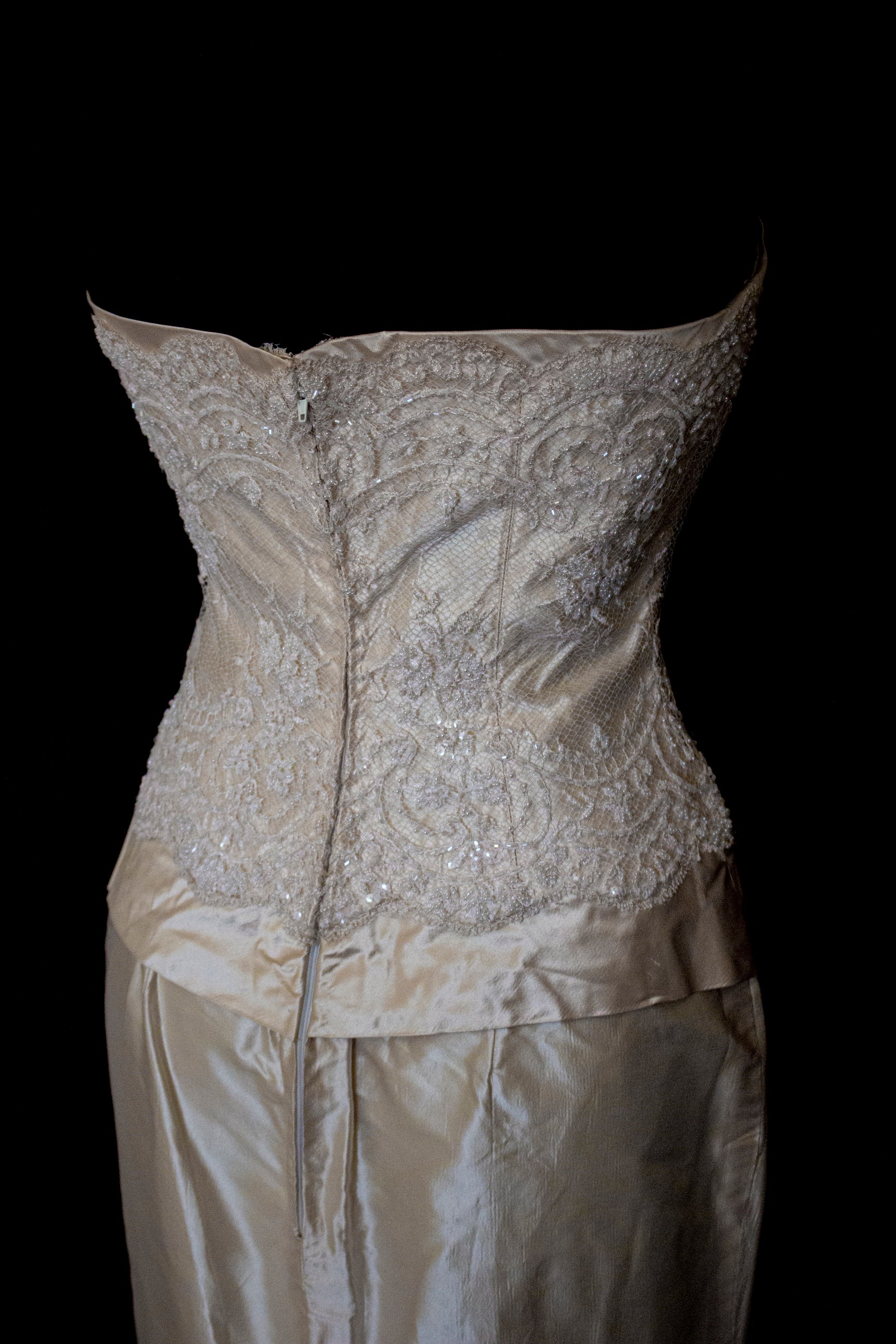 334 - IVORY SILK MIKADO VINTAGE WEDDING DRESS: COLUMN GOWN WITH EMBROIDERED CAPE & CRYSTALS - Vague atelier