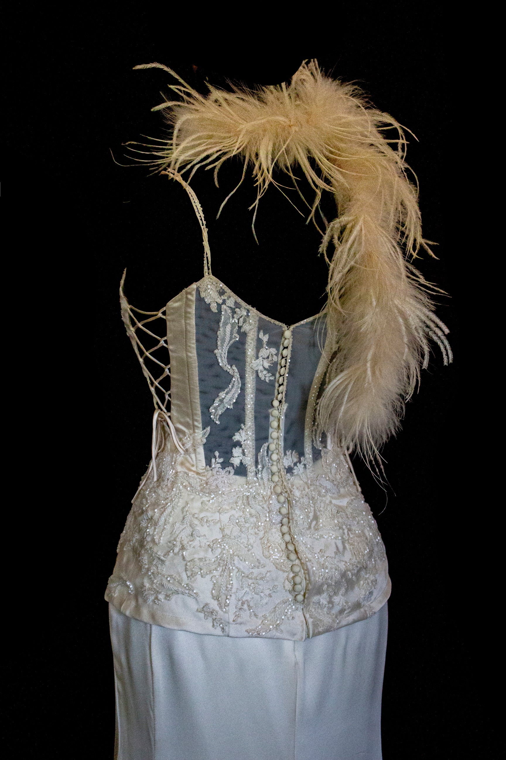 362 - VINTAGE 90s SILK BRIDAL TWO PIECE SET: EMBROIDERED BUSTIER AND FLUID CREAM SKIRT