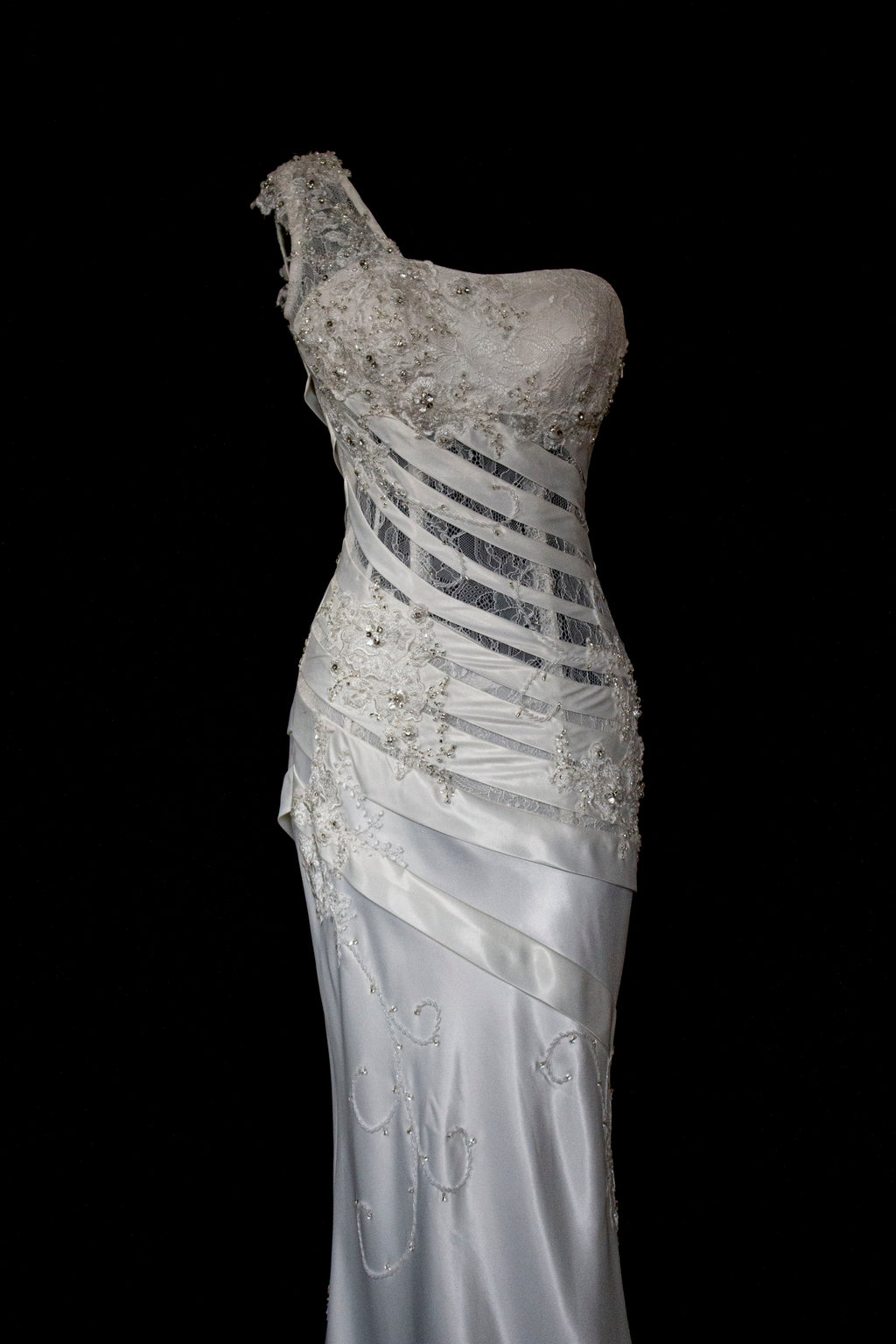 328 - SENSUAL Y2K VINTAGE BRIDAL MERMAID: SHEER ONE-SHOULDER STRETCH SATIN WITH EMBROIDERY - Vague atelier