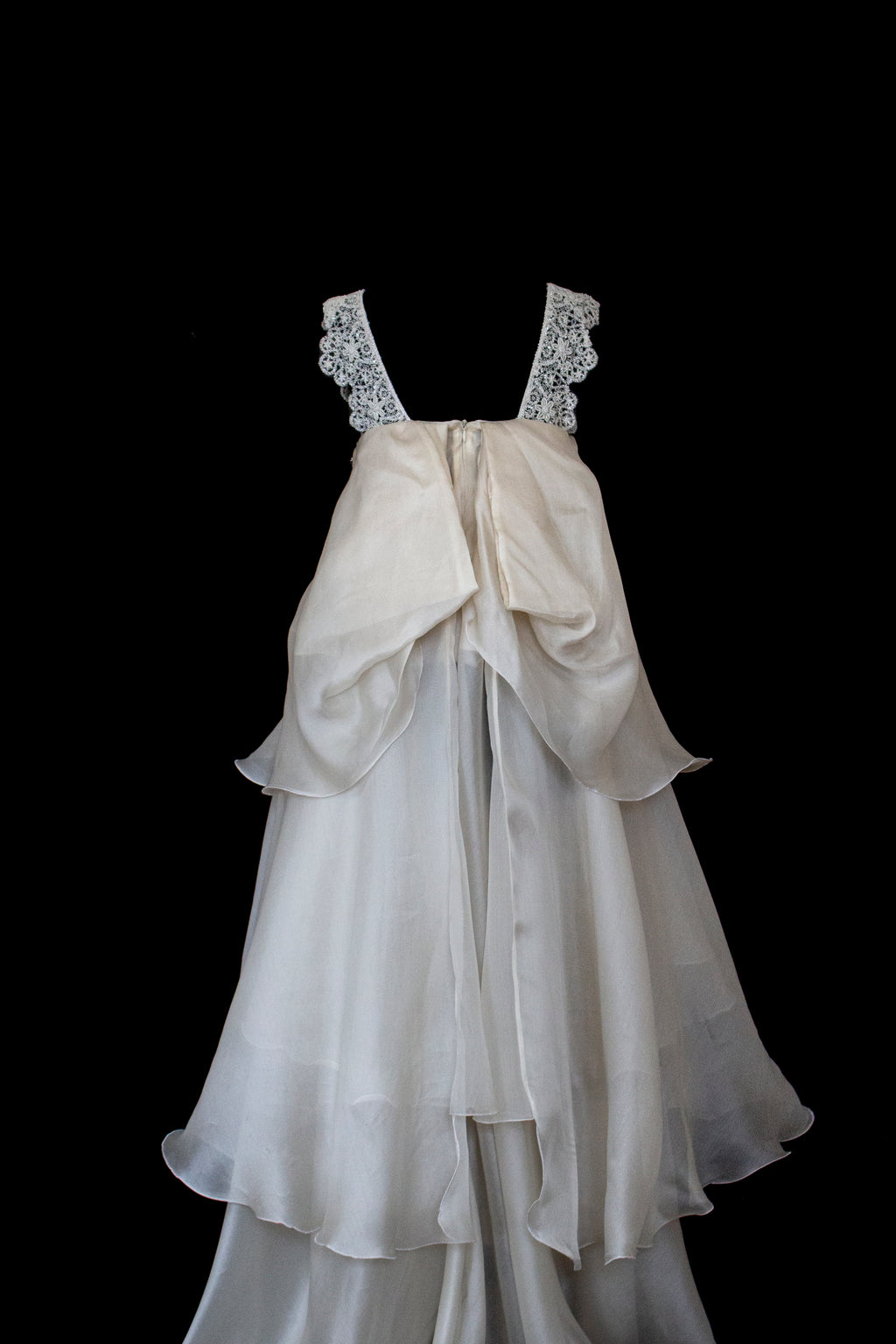 344 - UNIQUE UPCYCLED SILK ORGANZA WEDDING DRESS: PEARL GREY & BRONZE RUFFLED GOWN, SILVER EMBROIDERY, LUXURY SUSTAINABLE BRIDAL DRESS - Vague atelier