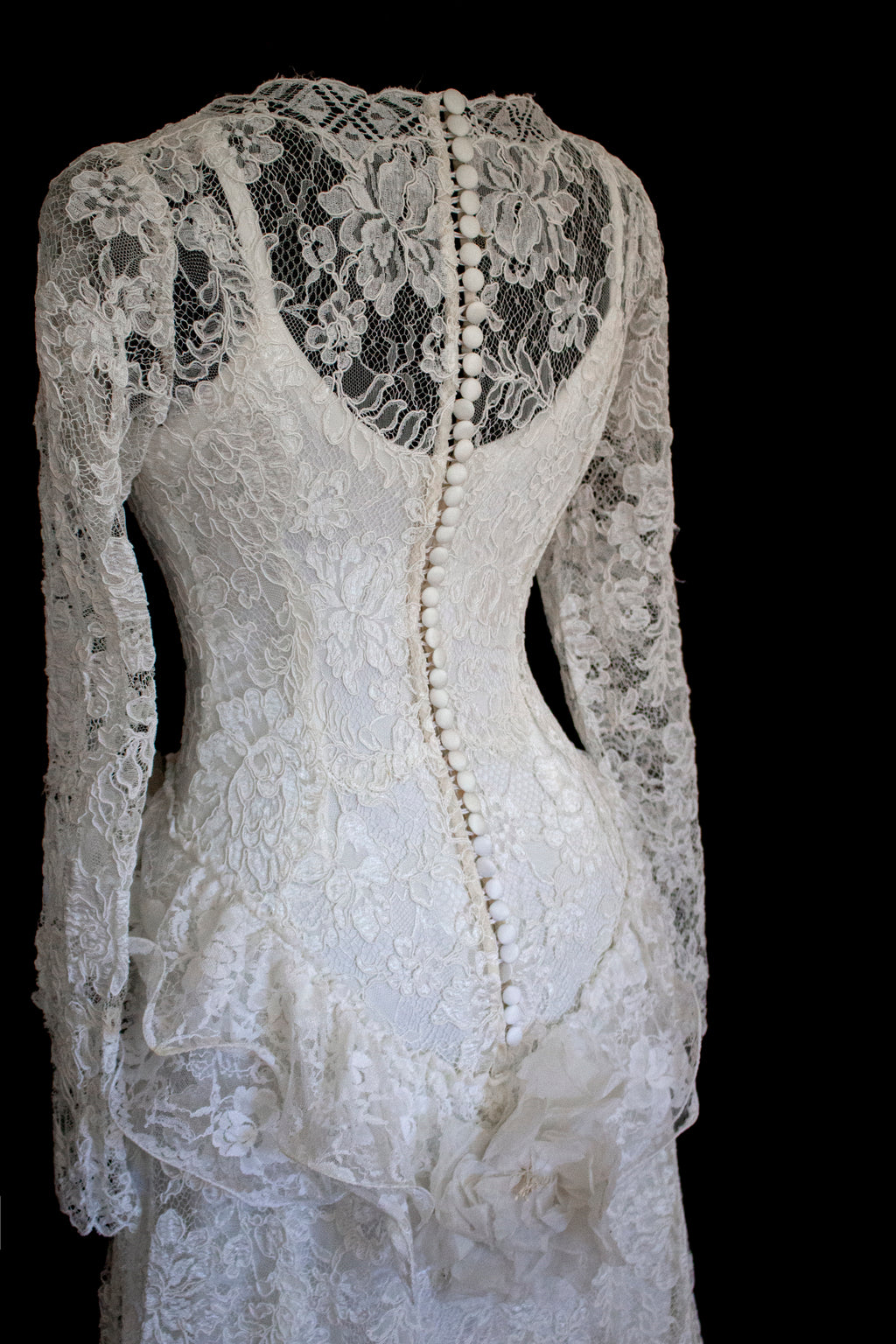 1980s Vintage Macramé Lace Sheath Wedding Dress | Full Train Gown - 377