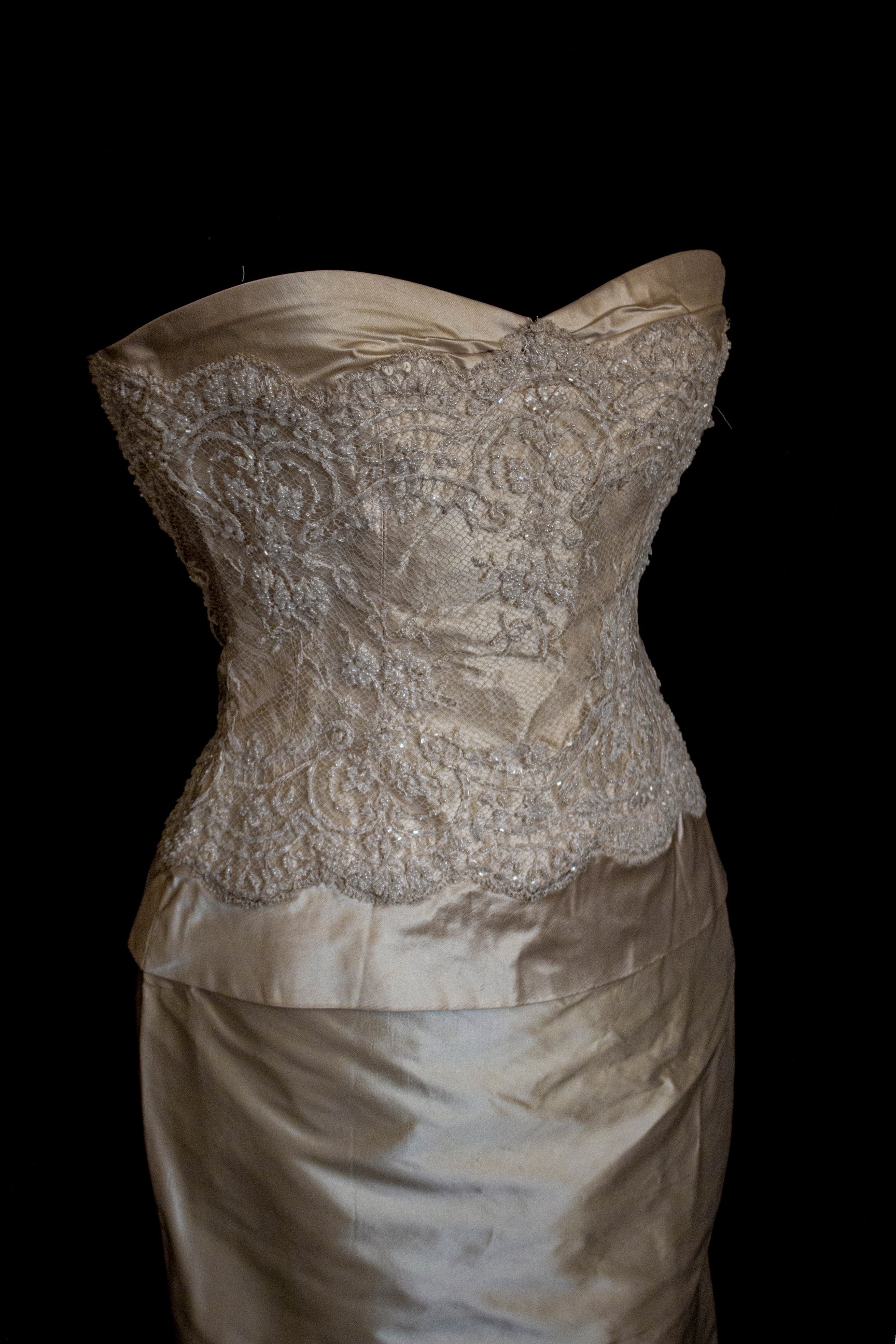 334 - IVORY SILK MIKADO VINTAGE WEDDING DRESS: COLUMN GOWN WITH EMBROIDERED CAPE & CRYSTALS - Vague atelier