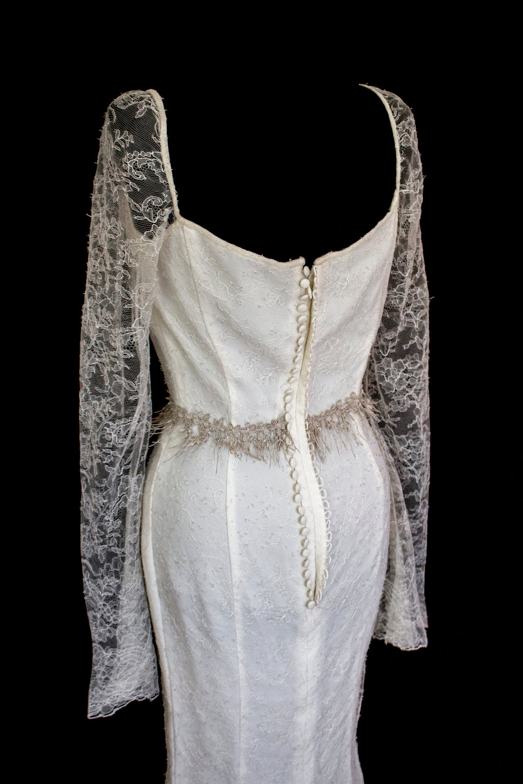 Vintage Chantilly Lace Mermaid Wedding Dress | Full Train Gown - 379