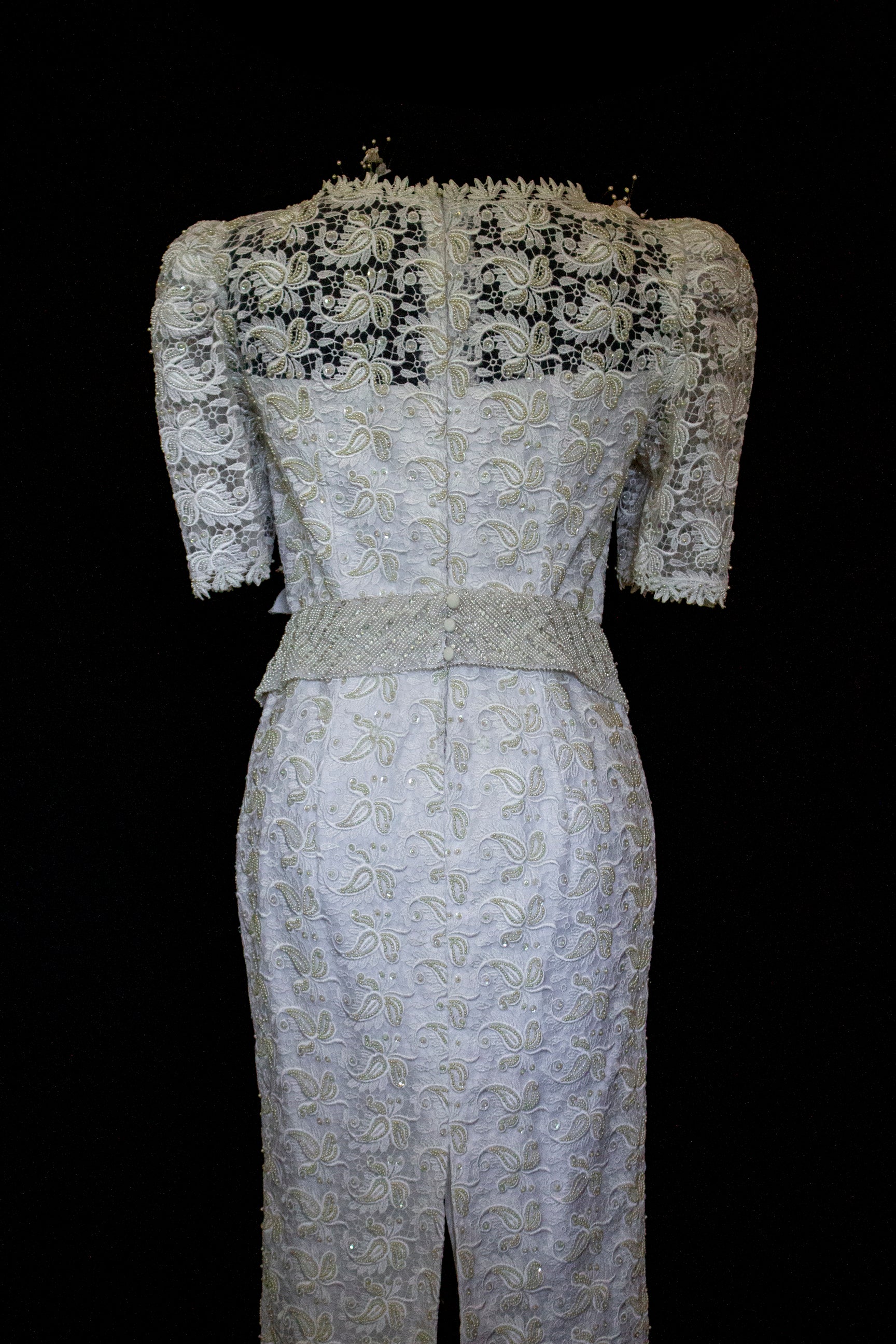 359 - VINTAGE 80s BEADED LACE SHEATH DRESS: WHITE & GOLD WEDDING GOWN WITH 3D FLORAL DETAILS