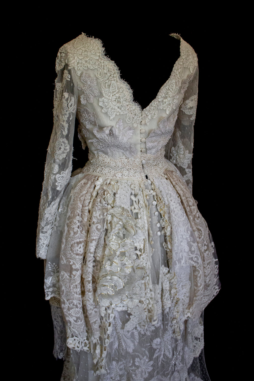 356 - VINTAGE 90s UPCYCLED LACE WEDDING DRESS: IVORY GOWN WITH POLKA DOT TULLE & ANTIQUE MACRAME DETAILS - Vague atelier