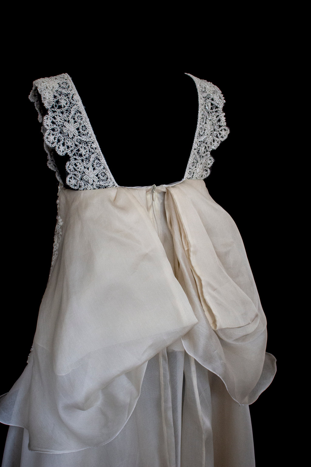 344 - UNIQUE UPCYCLED SILK ORGANZA WEDDING DRESS: PEARL GREY & BRONZE RUFFLED GOWN, SILVER EMBROIDERY, LUXURY SUSTAINABLE BRIDAL DRESS - Vague atelier