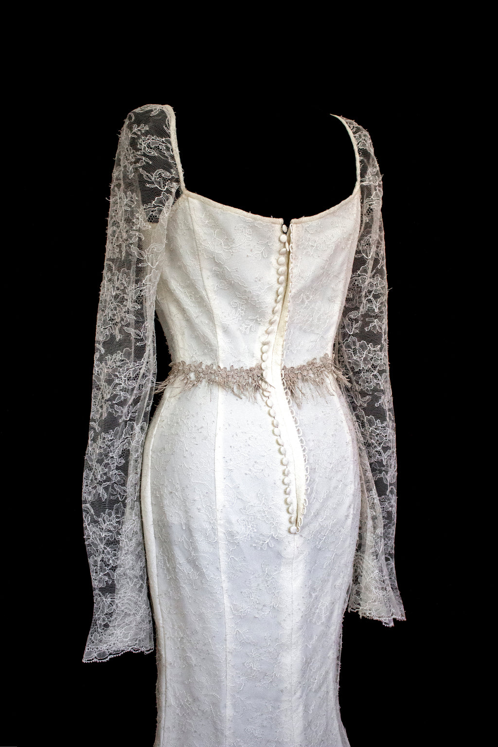Vintage Chantilly Lace Mermaid Wedding Dress | Full Train Gown - 379
