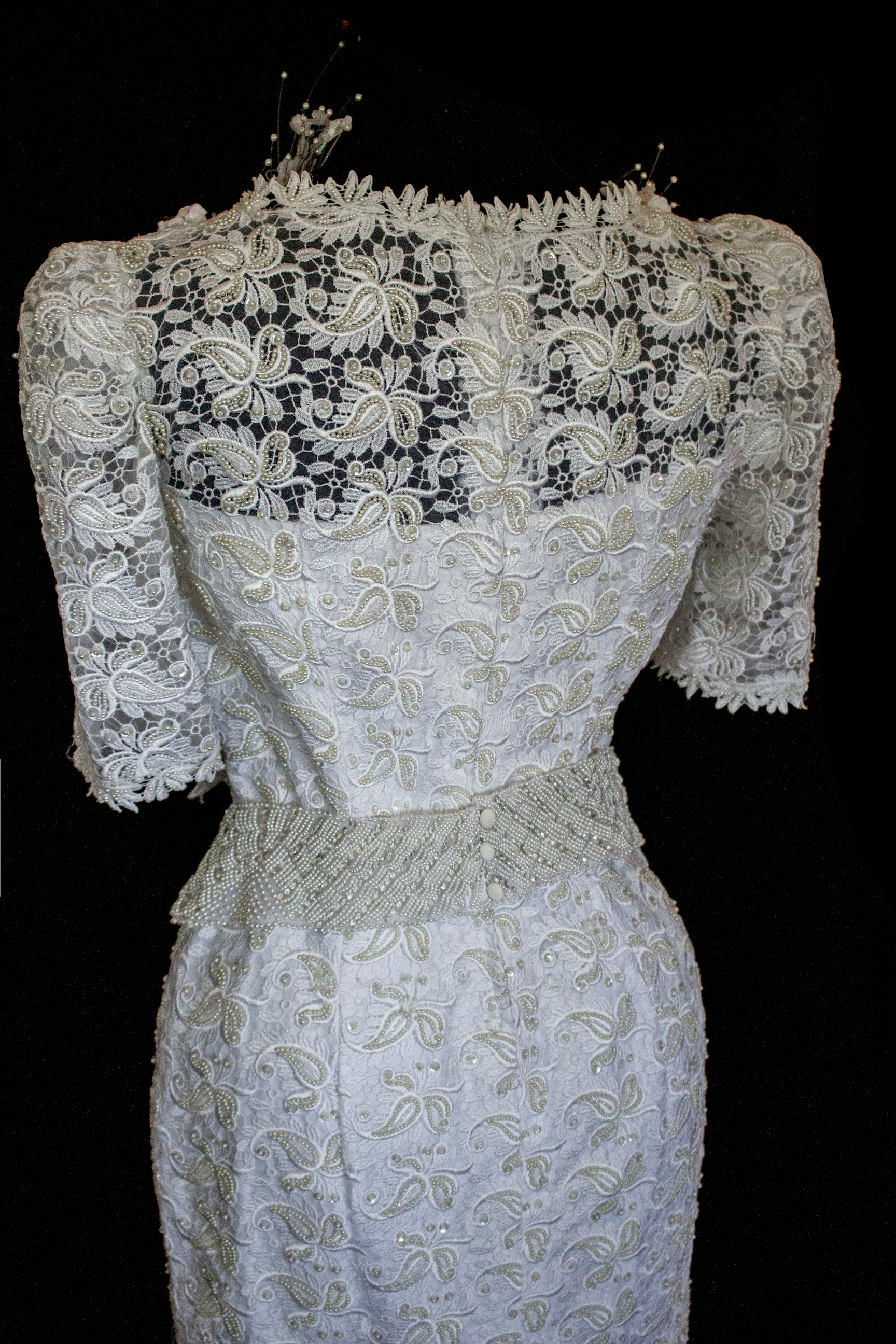 359 - VINTAGE 80s BEADED LACE SHEATH DRESS: WHITE & GOLD WEDDING GOWN WITH 3D FLORAL DETAILS