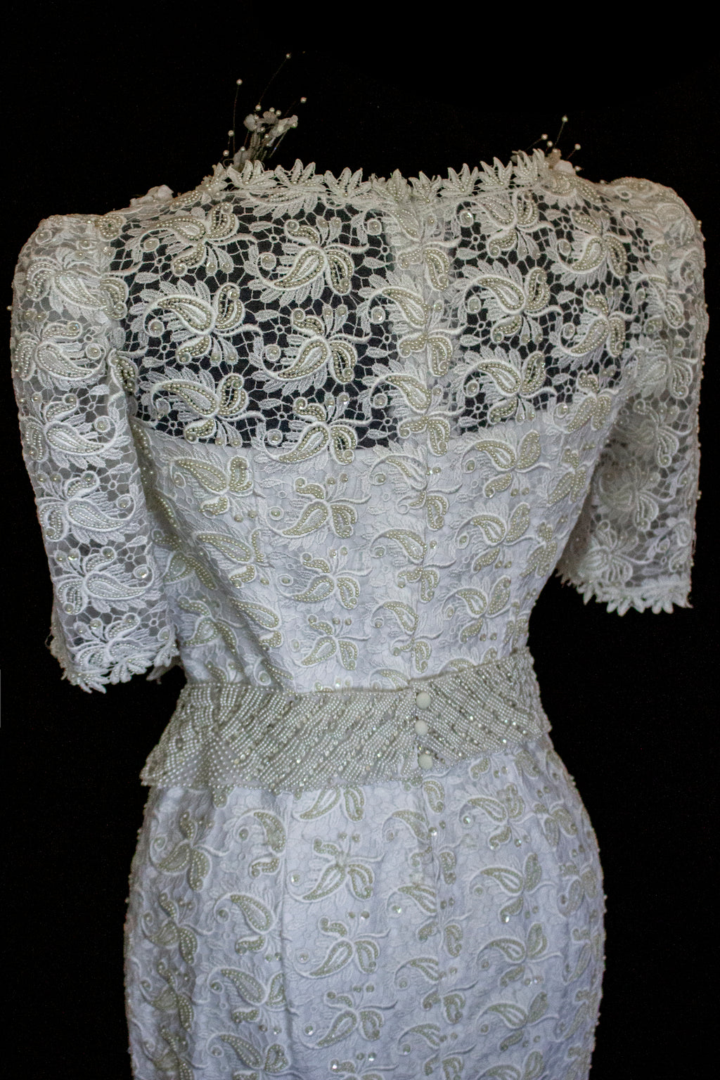 359 - VINTAGE 80s BEADED LACE SHEATH DRESS: WHITE & GOLD WEDDING GOWN WITH 3D FLORAL DETAILS