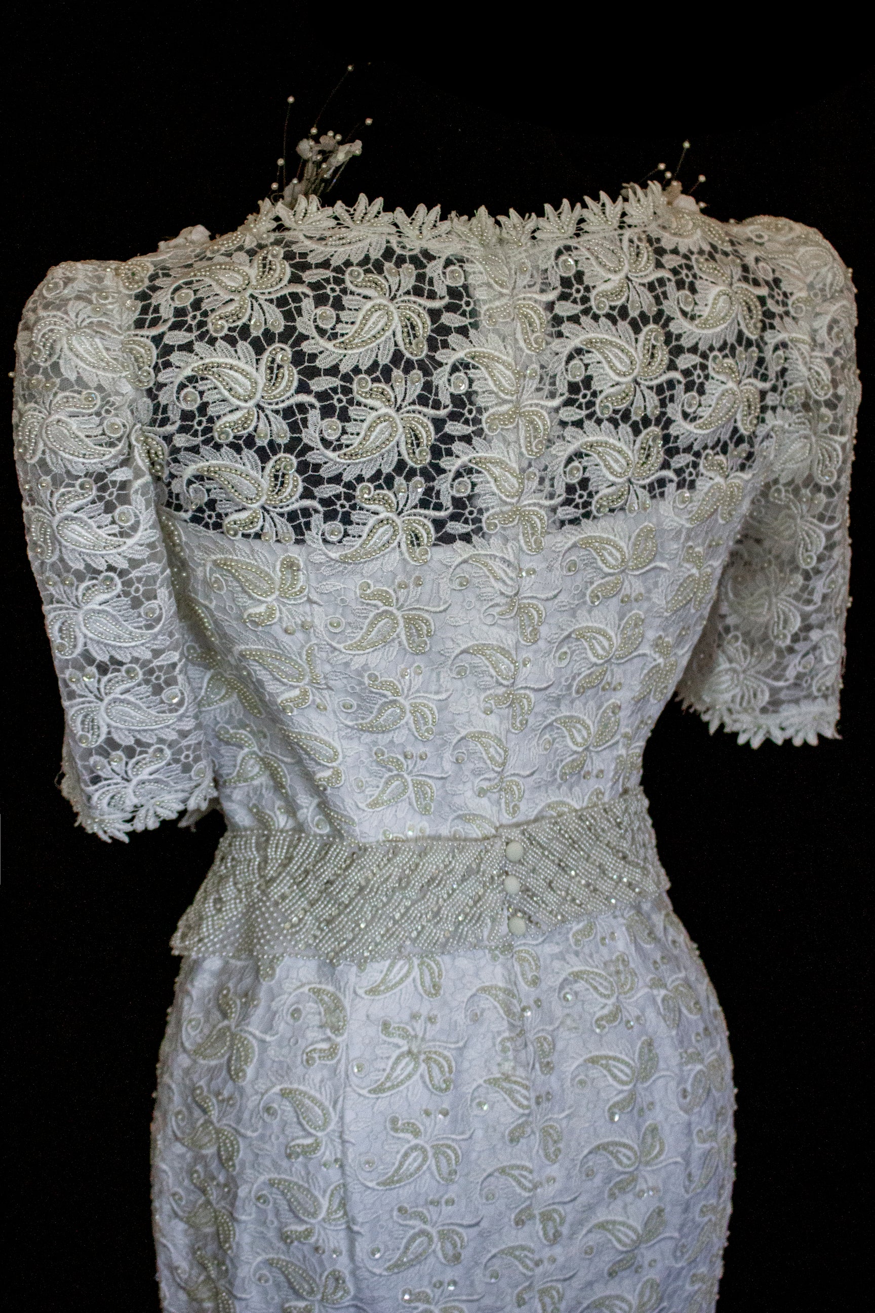 359 - VINTAGE 80s BEADED LACE SHEATH DRESS: WHITE & GOLD WEDDING GOWN WITH 3D FLORAL DETAILS