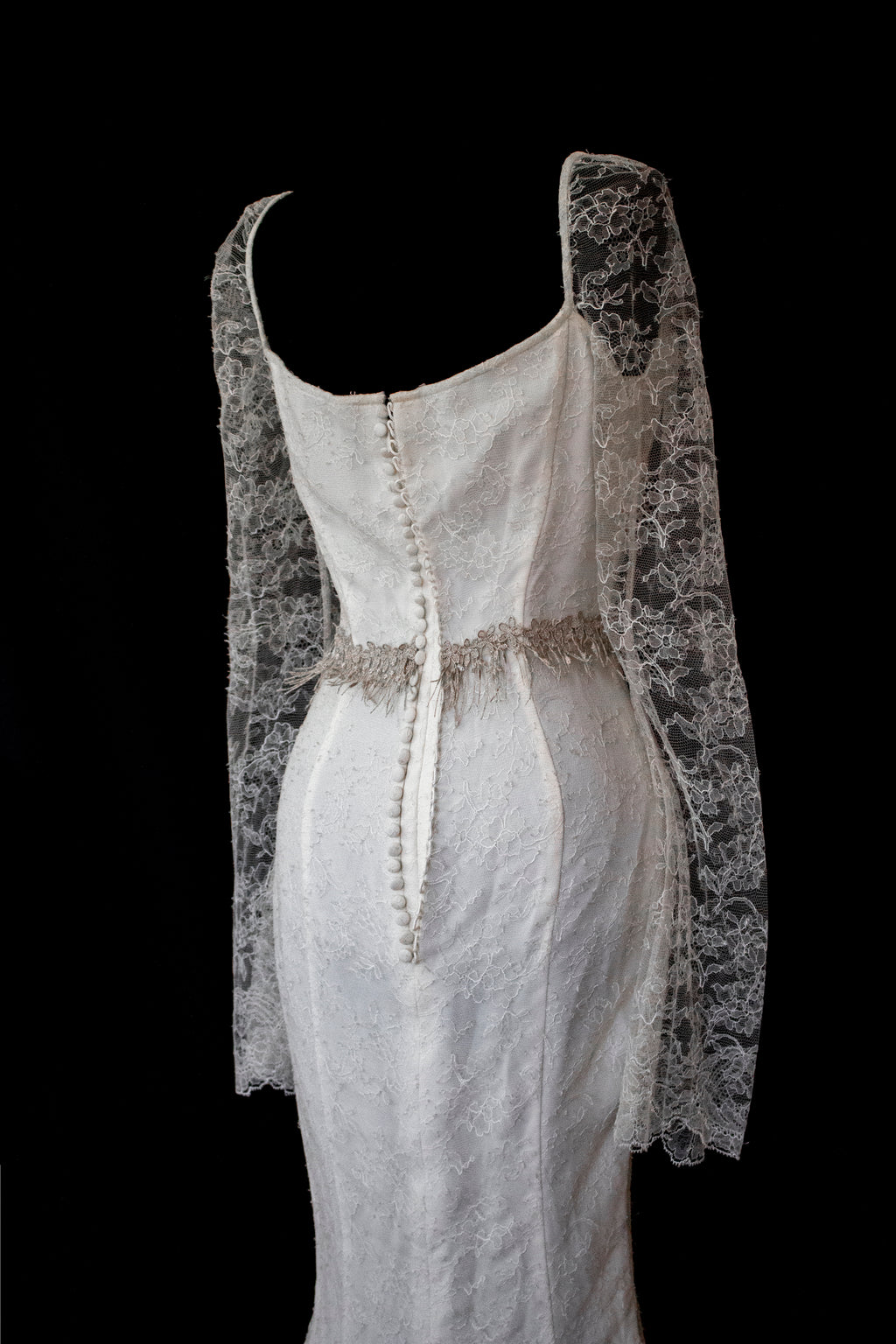 Vintage Chantilly Lace Mermaid Wedding Dress | Full Train Gown - 379