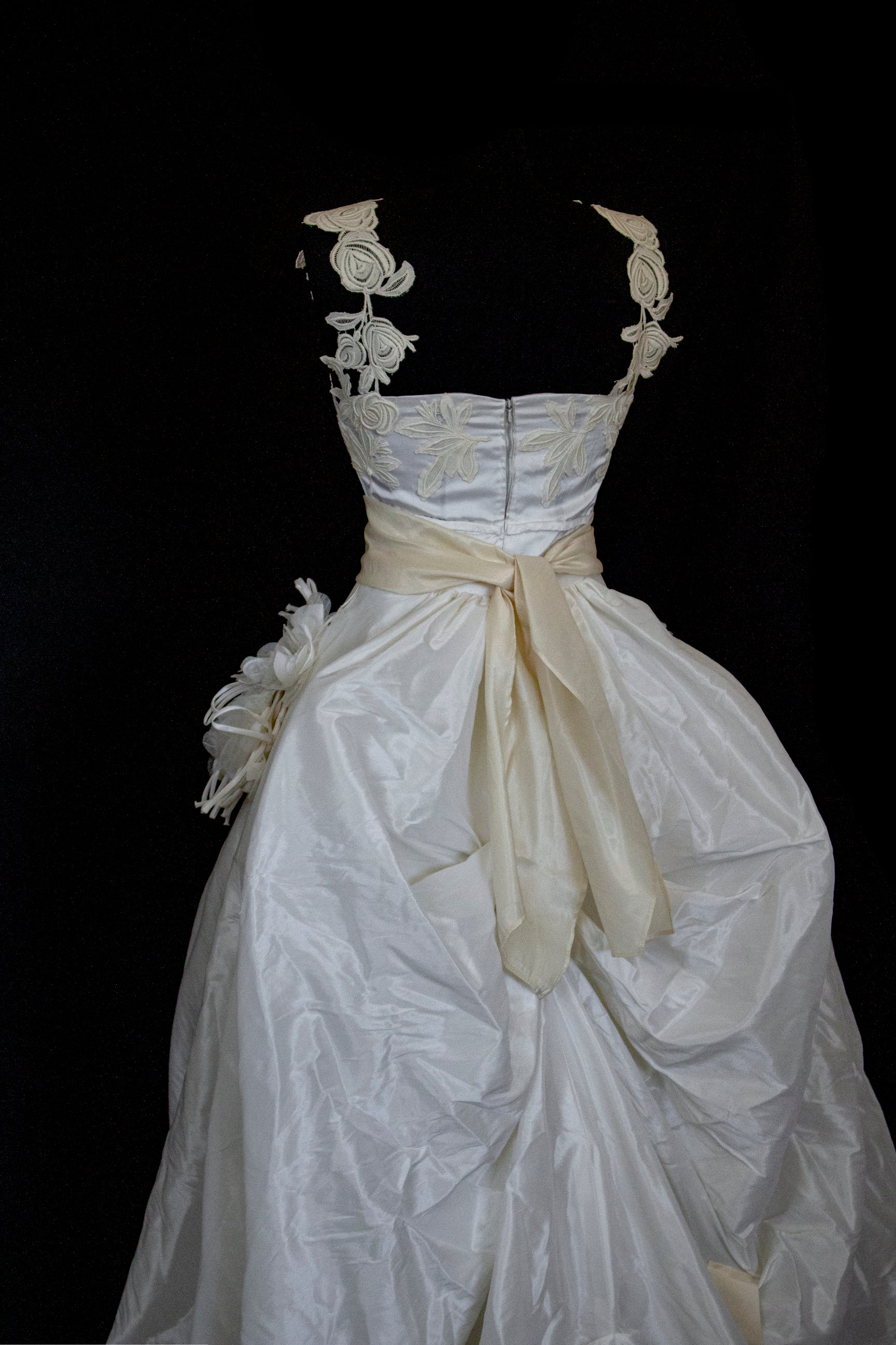 353 - UNIQUE 60S VINTAGE EMPIRE WEDDING DRESS: ICE SATIN GOWN WITH ECRU EMBROIDERY & 80S SILK TAFFETA DETACHABLE TRAIN