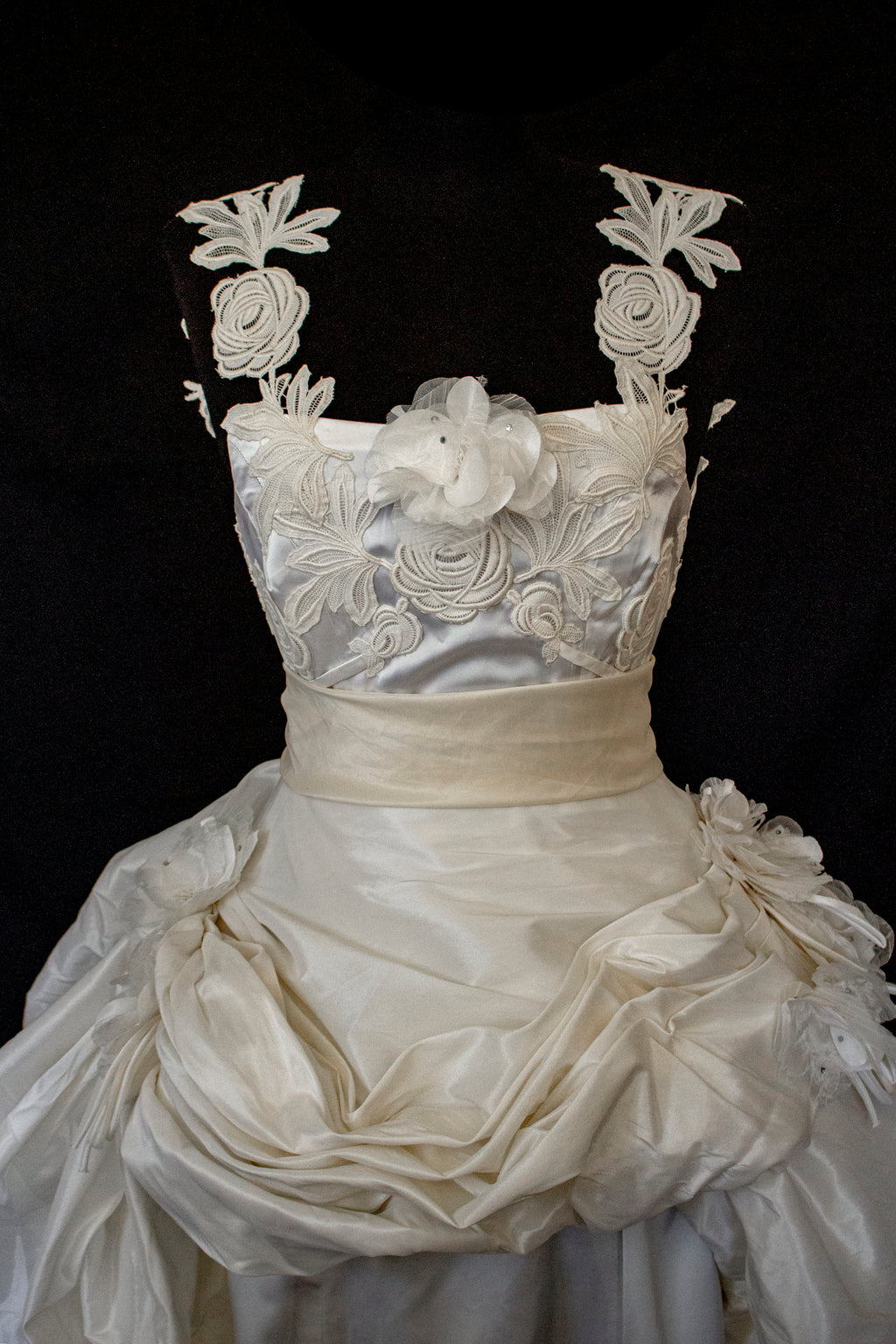 353 - UNIQUE 60S VINTAGE EMPIRE WEDDING DRESS: ICE SATIN GOWN WITH ECRU EMBROIDERY & 80S SILK TAFFETA DETACHABLE TRAIN