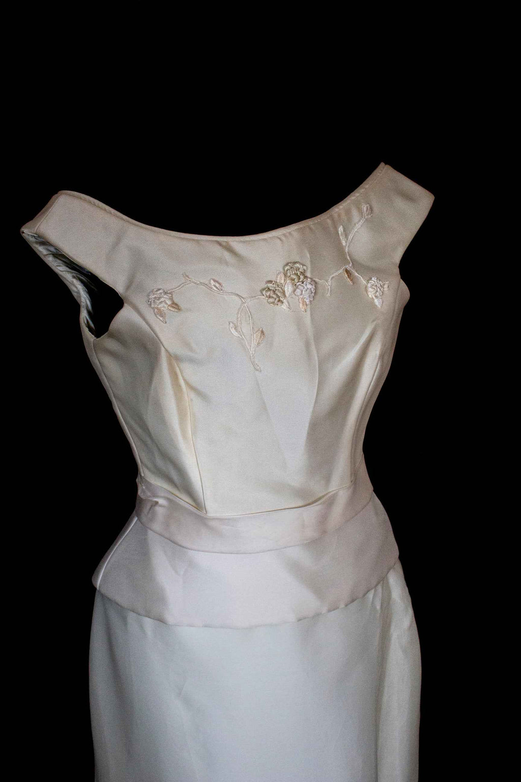 275 - MINIMALIST ELEGANT VINTAGE SILK ORGANZA BRIDAL SET: BATEAU TOP & A-LINE SKIRT WITH BACK BOW
