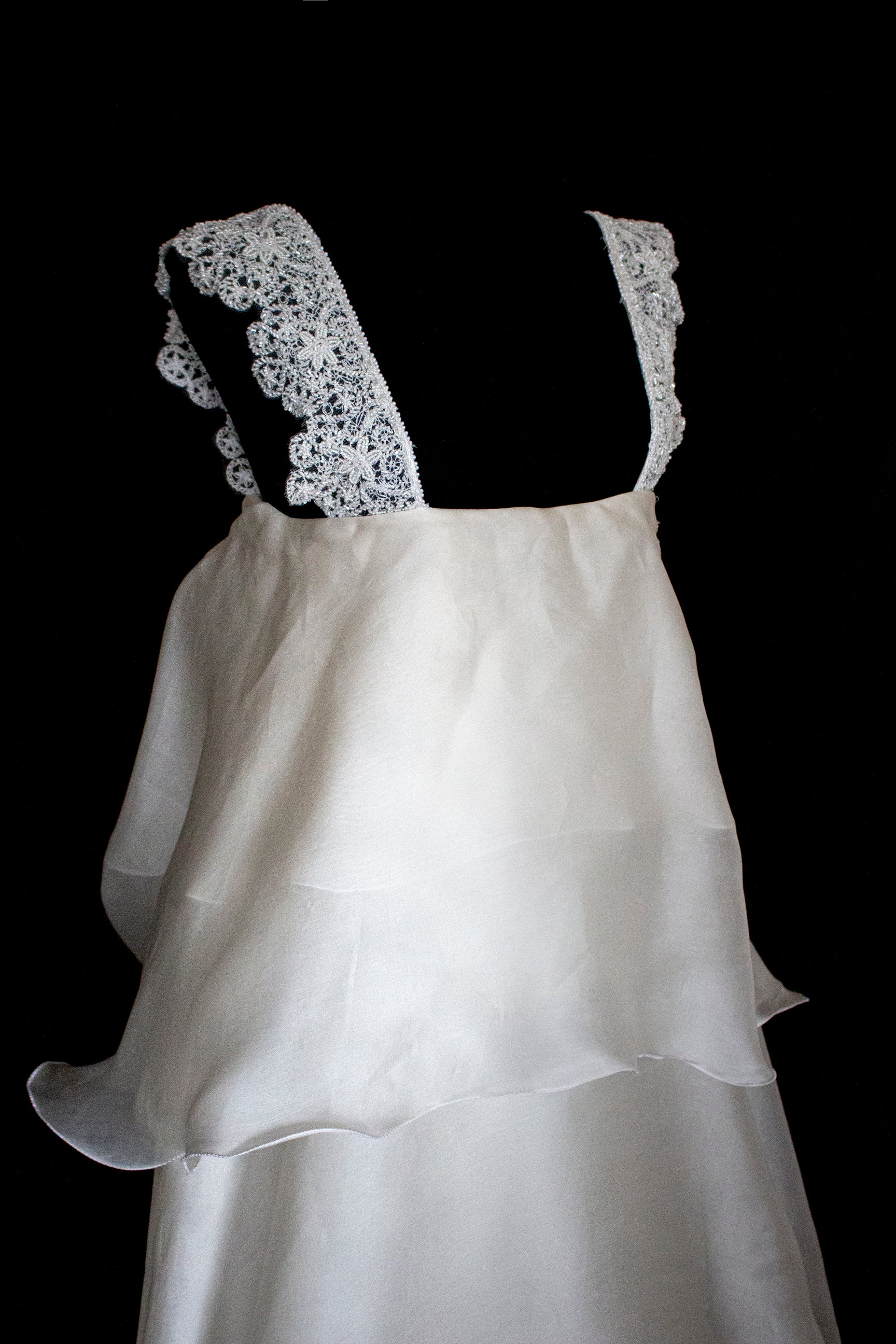 344 - UNIQUE UPCYCLED SILK ORGANZA WEDDING DRESS: PEARL GREY & BRONZE RUFFLED GOWN, SILVER EMBROIDERY, LUXURY SUSTAINABLE BRIDAL DRESS - Vague atelier