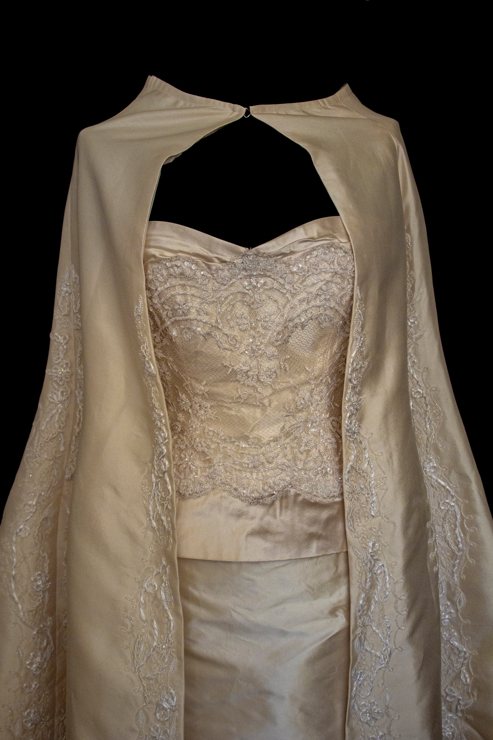 334 - IVORY SILK MIKADO VINTAGE WEDDING DRESS: COLUMN GOWN WITH EMBROIDERED CAPE & CRYSTALS - Vague atelier