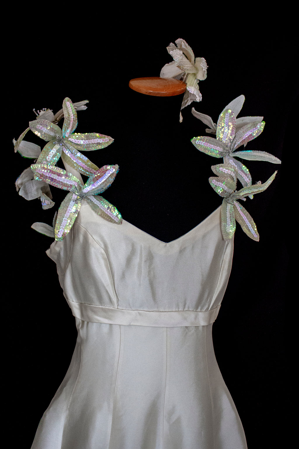 262 - RARE VINTAGE CHAMPAGNE BRIDAL GOWN: SILK MIKADO WITH AUTHENTIC 80S SEQUIN MAXI FLOWERS