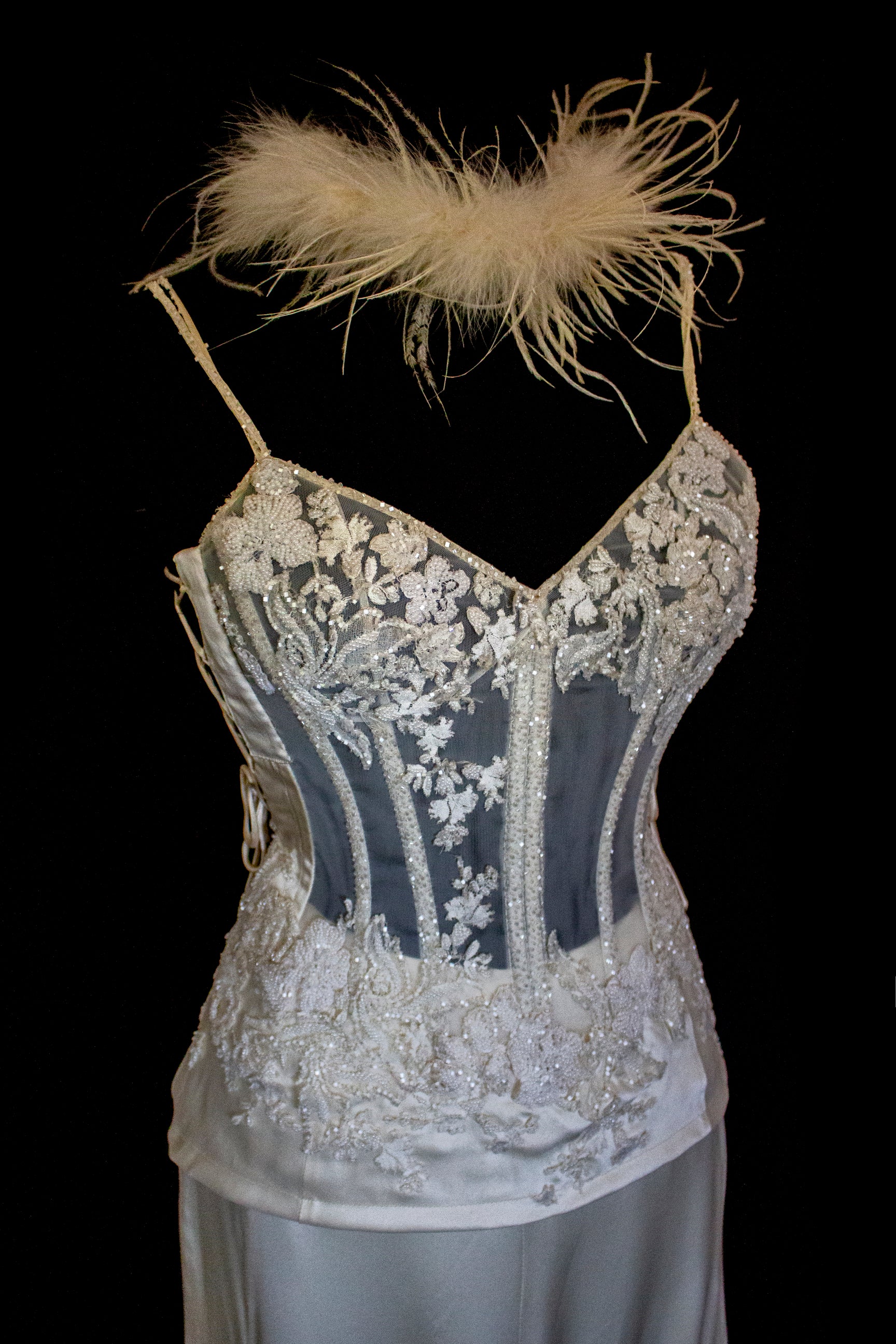 362 - VINTAGE 90s SILK BRIDAL TWO PIECE SET: EMBROIDERED BUSTIER AND FLUID CREAM SKIRT