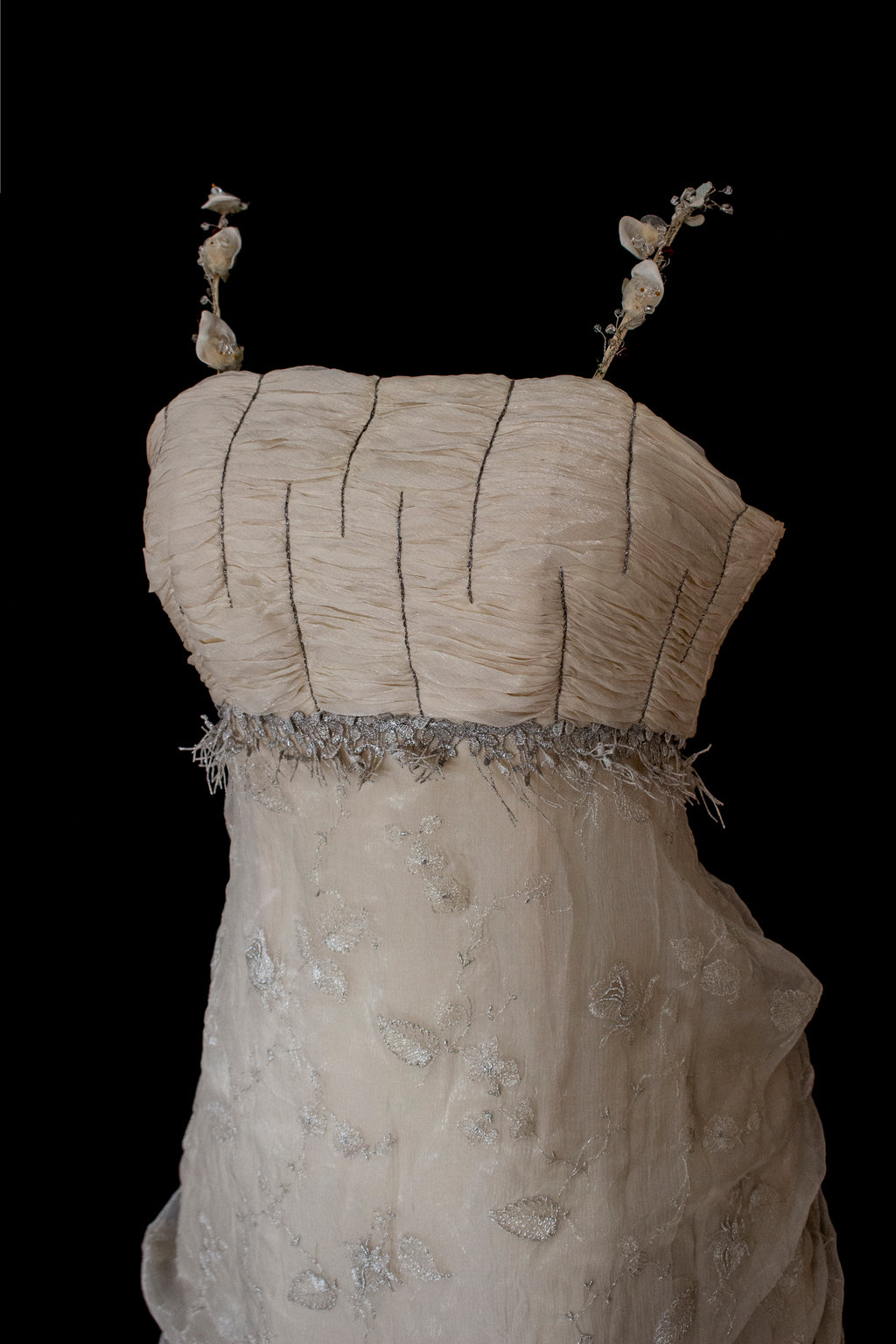 336 - DARK BEIGE SILK EMPIRE WEDDING DRESS: VINTAGE 90s GOWN WITH ROARING 20s DETAILS & SILVER EMBROIDERY - Vague atelier