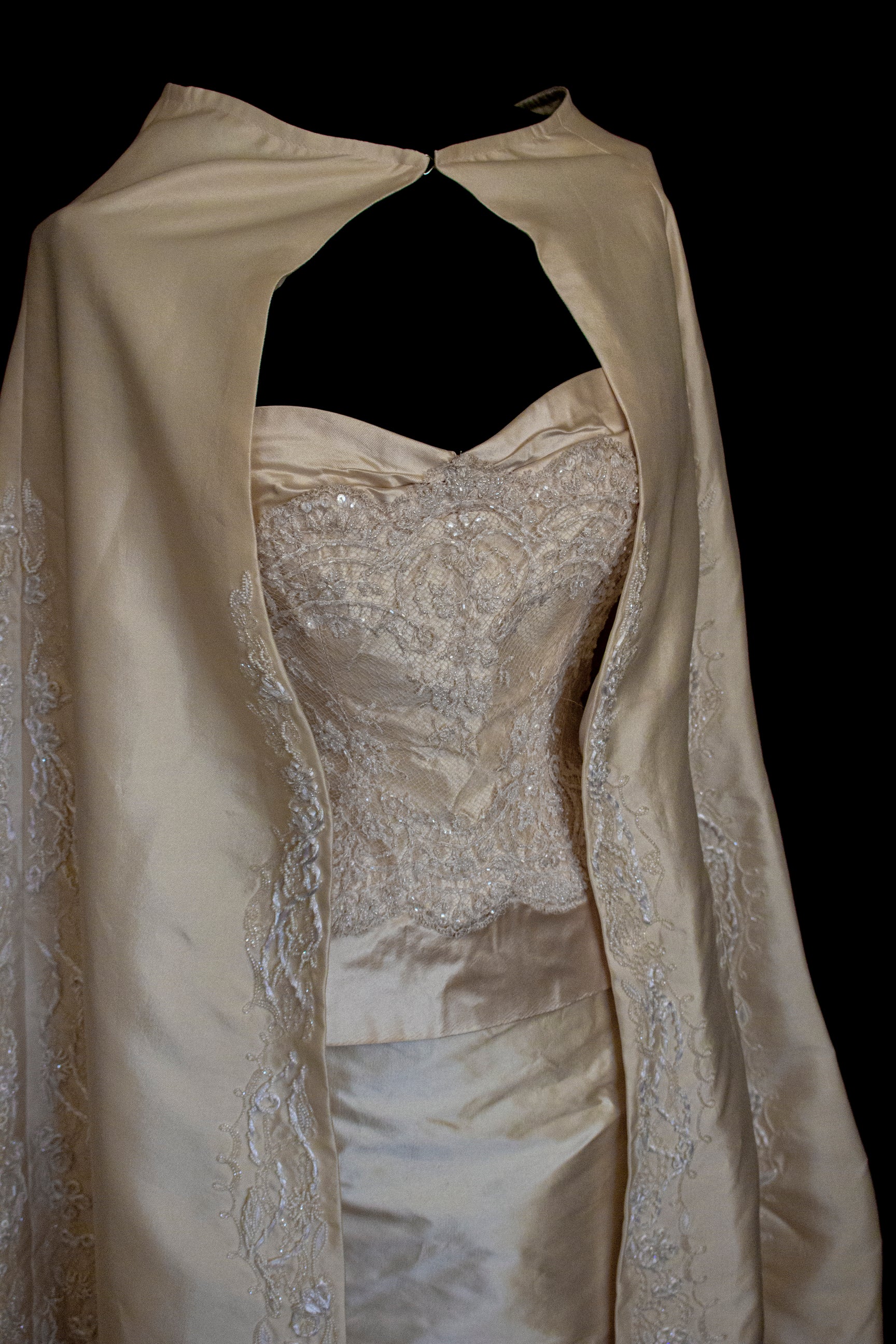 334 - IVORY SILK MIKADO VINTAGE WEDDING DRESS: COLUMN GOWN WITH EMBROIDERED CAPE & CRYSTALS - Vague atelier