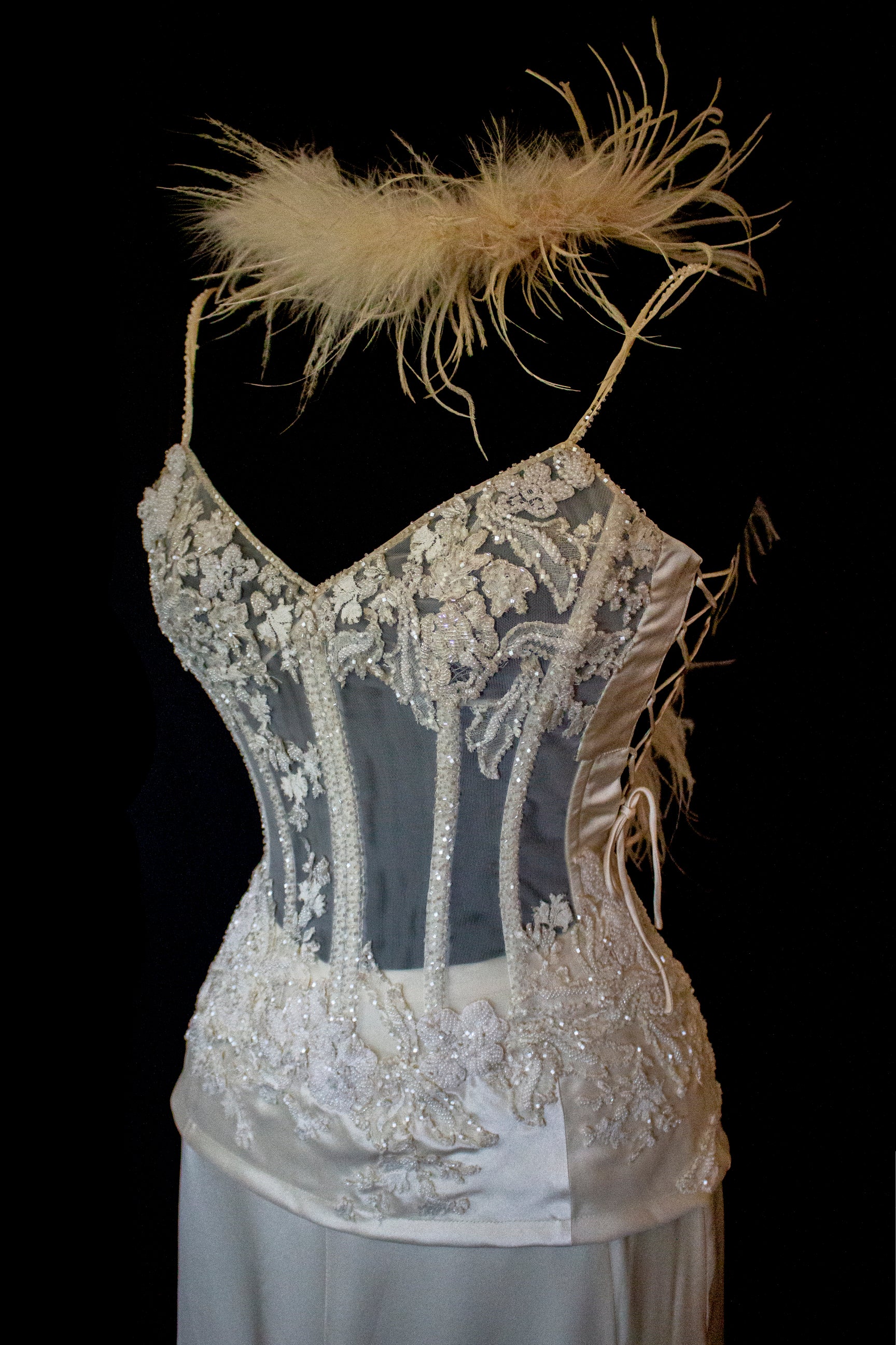 362 - VINTAGE 90s SILK BRIDAL TWO PIECE SET: EMBROIDERED BUSTIER AND FLUID CREAM SKIRT