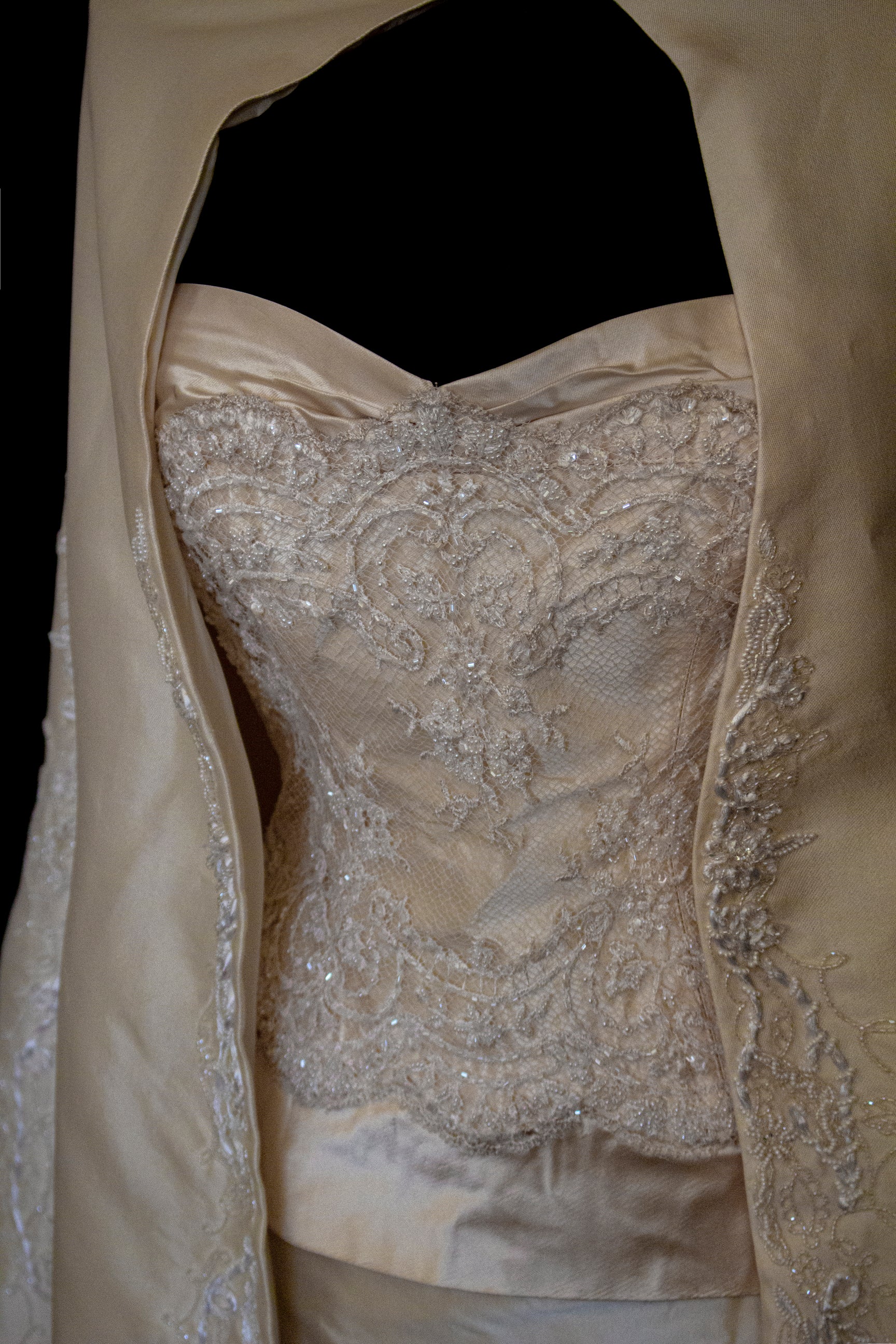 334 - IVORY SILK MIKADO VINTAGE WEDDING DRESS: COLUMN GOWN WITH EMBROIDERED CAPE & CRYSTALS - Vague atelier
