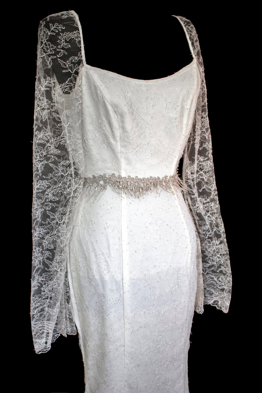 Vintage Chantilly Lace Mermaid Wedding Dress | Full Train Gown - 379