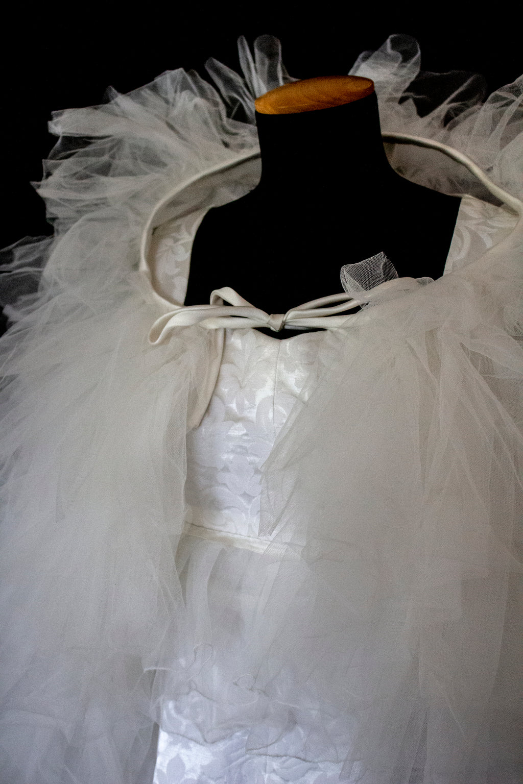 Vintage 90s Mini Wedding Dress | Damask Bridal Dress with Cape & Bow - 368