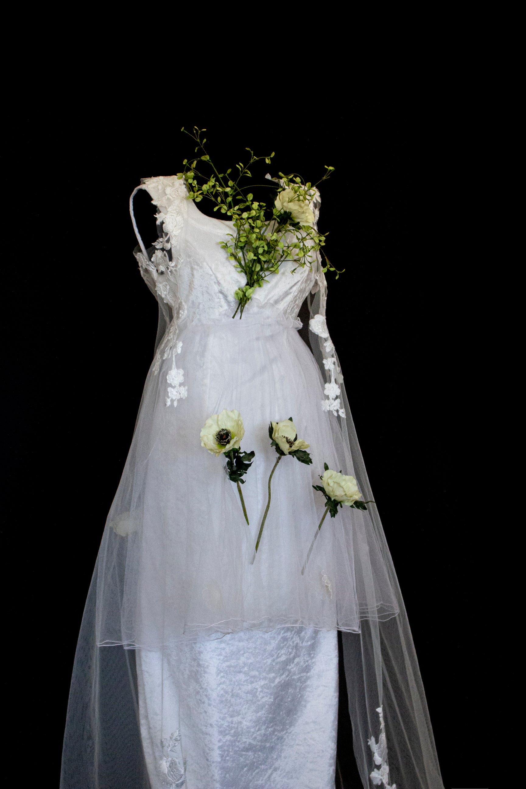 350 - UNIQUE VINTAGE UPCYCLED WEDDING DRESS: PEARL GREY VELVET SHEATH WITH TUTU & MAXI EMBROIDERED BRIDAL CAPE, SPRING BOHO STYLE - Vague atelier