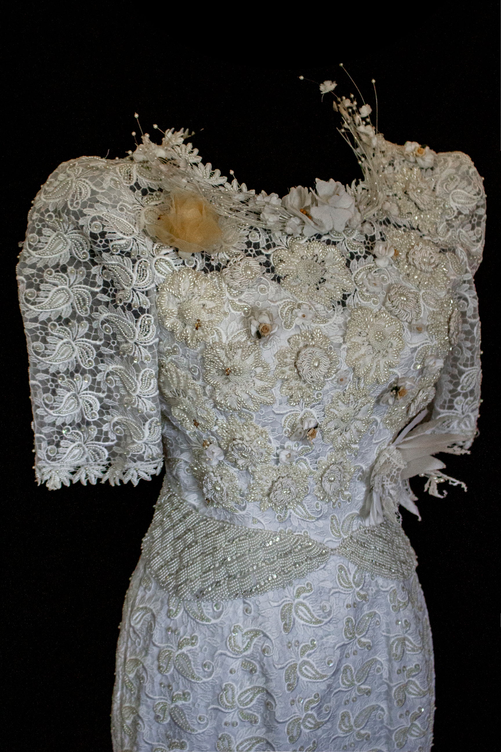 359 - VINTAGE 80s BEADED LACE SHEATH DRESS: WHITE & GOLD WEDDING GOWN WITH 3D FLORAL DETAILS