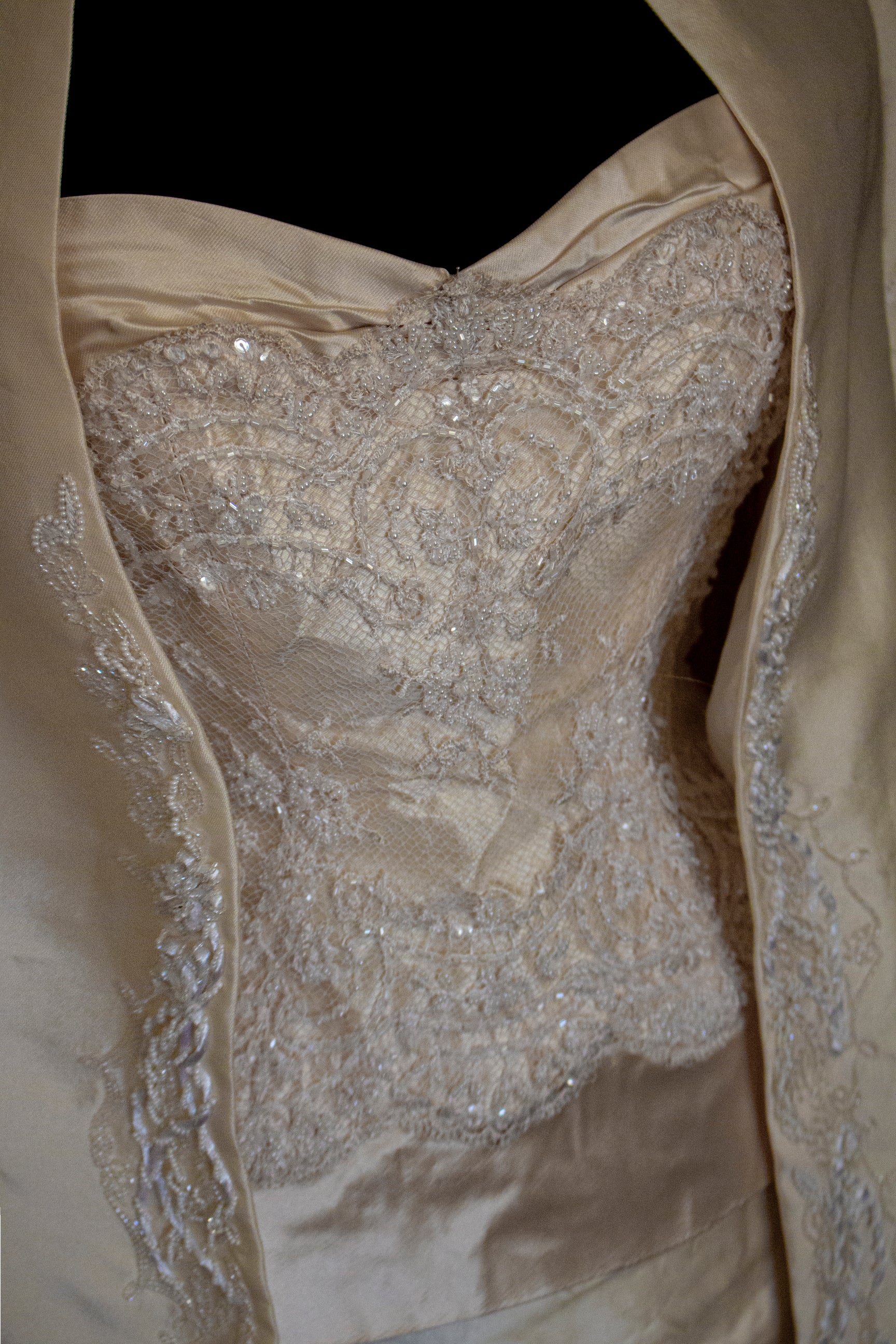 334 - IVORY SILK MIKADO VINTAGE WEDDING DRESS: COLUMN GOWN WITH EMBROIDERED CAPE & CRYSTALS - Vague atelier