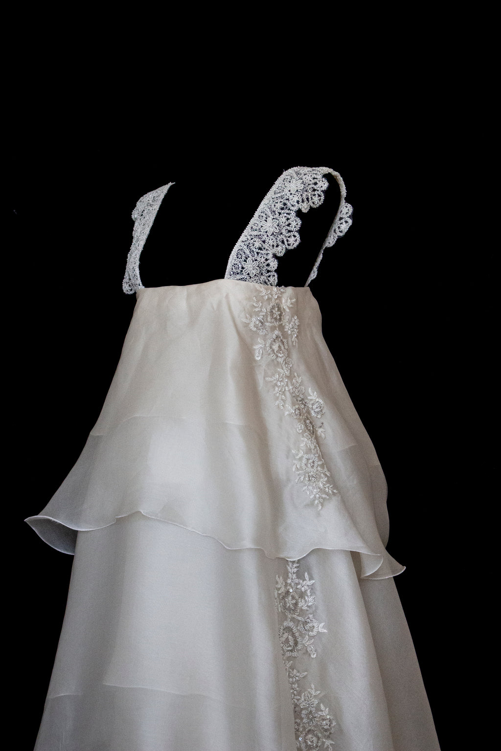 344 - UNIQUE UPCYCLED SILK ORGANZA WEDDING DRESS: PEARL GREY & BRONZE RUFFLED GOWN, SILVER EMBROIDERY, LUXURY SUSTAINABLE BRIDAL DRESS - Vague atelier