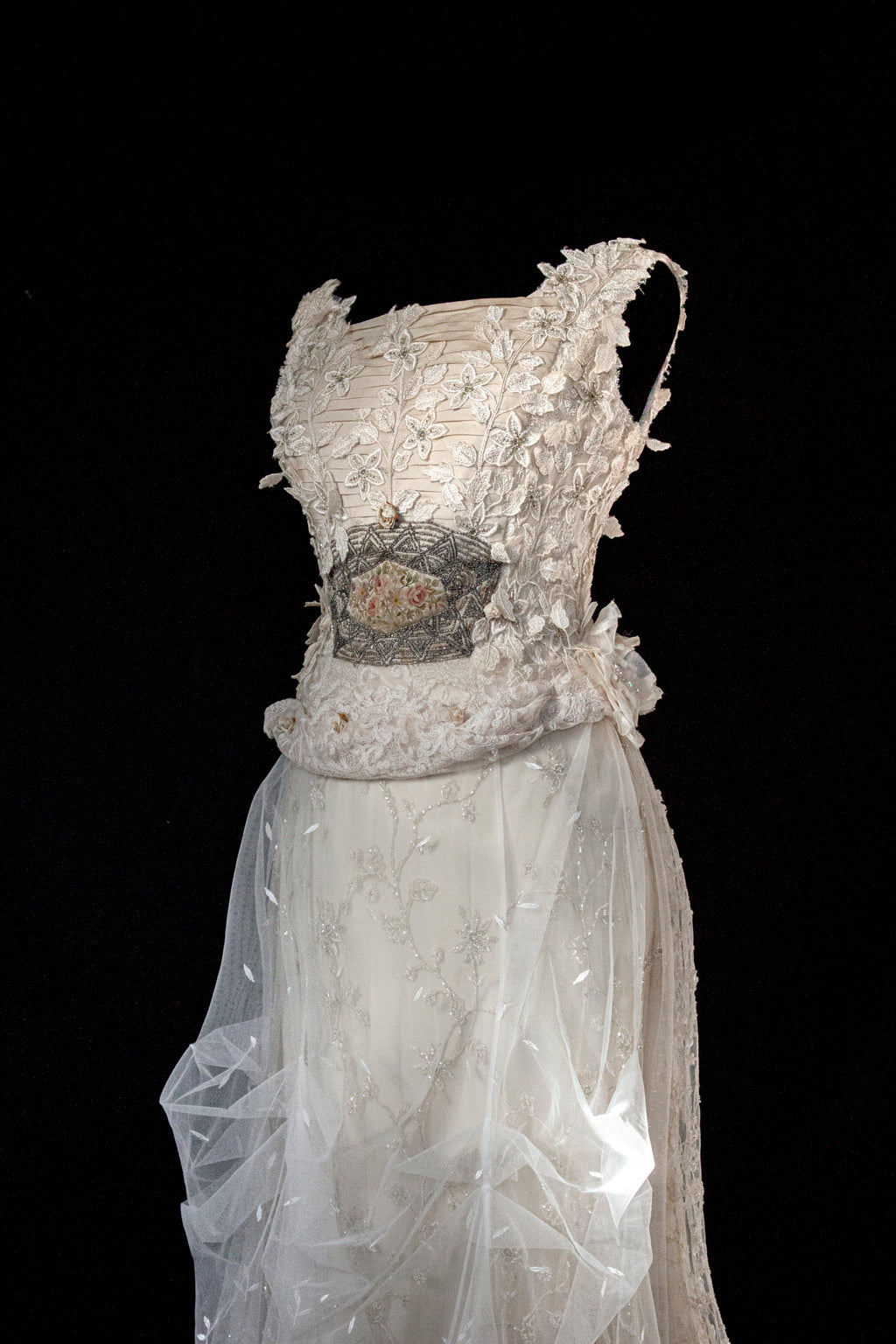 343 - UNIQUE UPCYCLED LACE WEDDING DRESS: VINTAGE BOHO BRIDAL GOWN, 50S 70S SILK EMBROIDERY, GOLD & SILVER LUXURY SUSTAINABLE WEDDING DRESS - Vague atelier