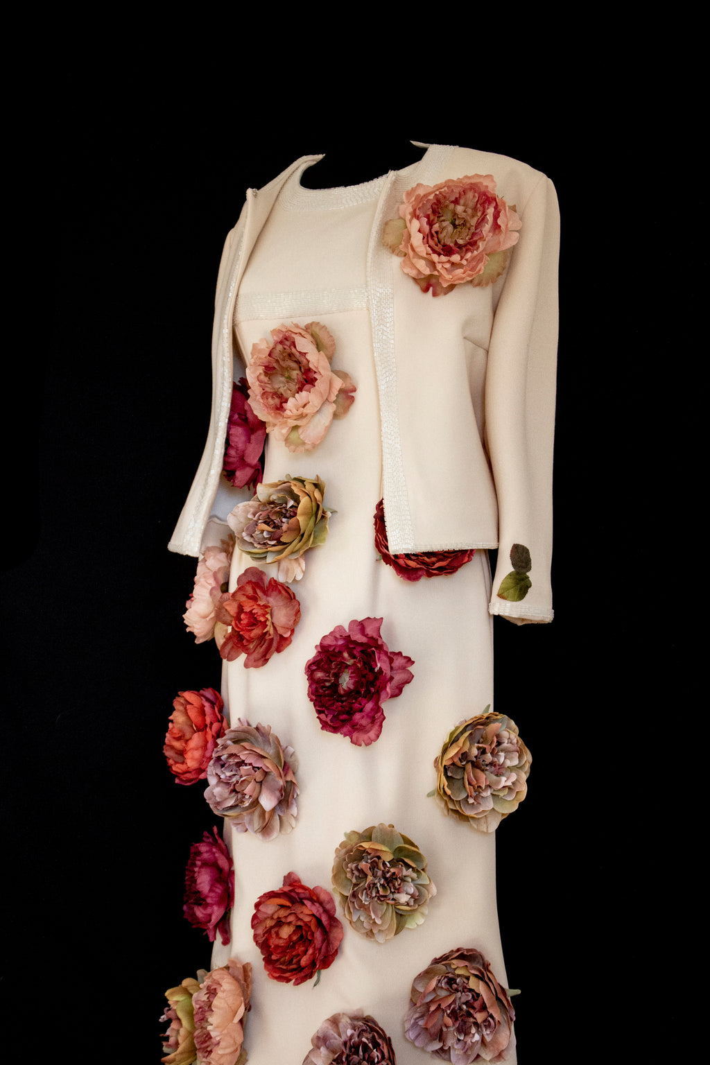 326 - SUSTAINABLE VINTAGE BRIDAL SET: WOOL CREPE DRESS & JACKET WITH COLORFUL PEONIES