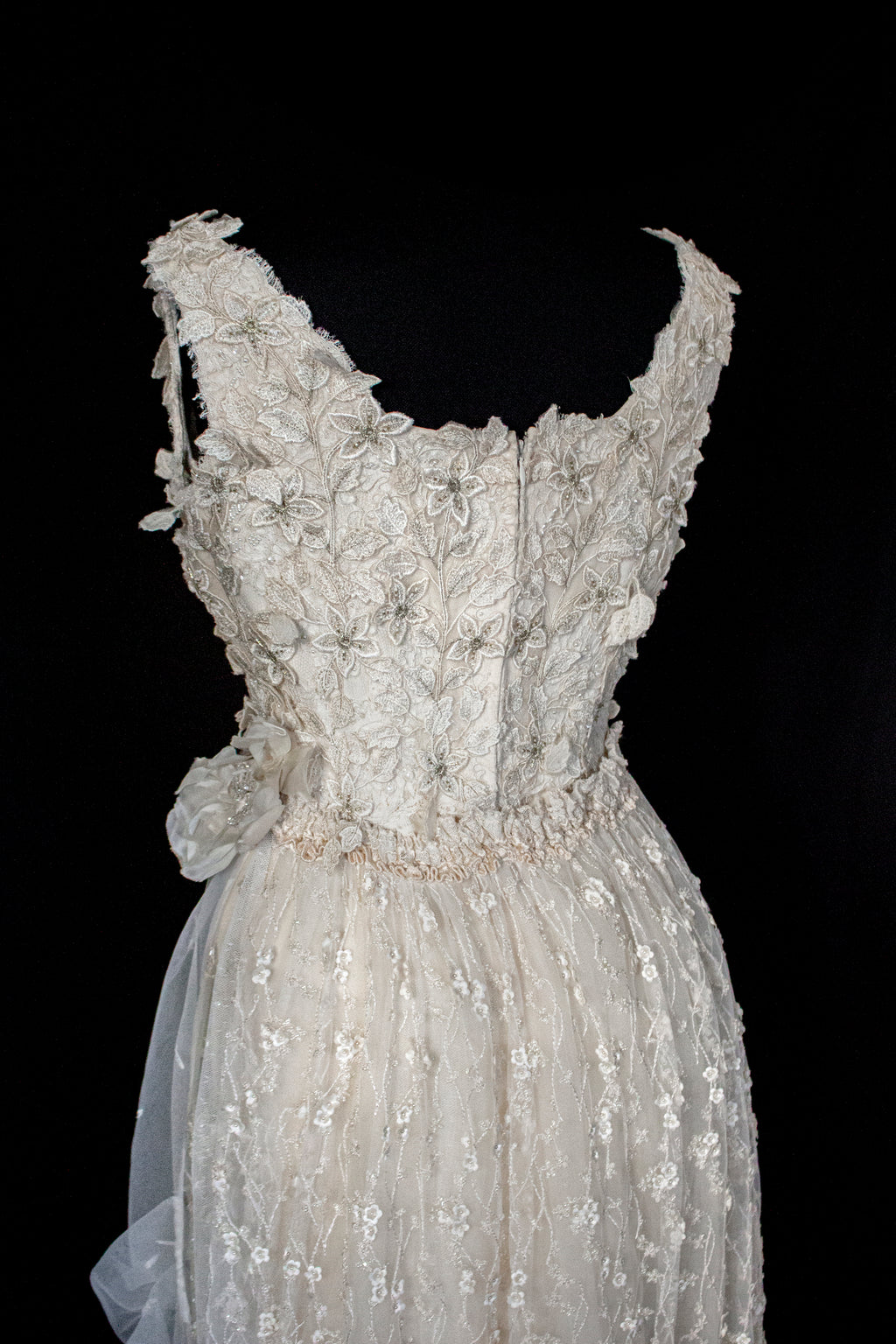 343 - UNIQUE UPCYCLED LACE WEDDING DRESS: VINTAGE BOHO BRIDAL GOWN, 50S 70S SILK EMBROIDERY, GOLD & SILVER LUXURY SUSTAINABLE WEDDING DRESS - Vague atelier