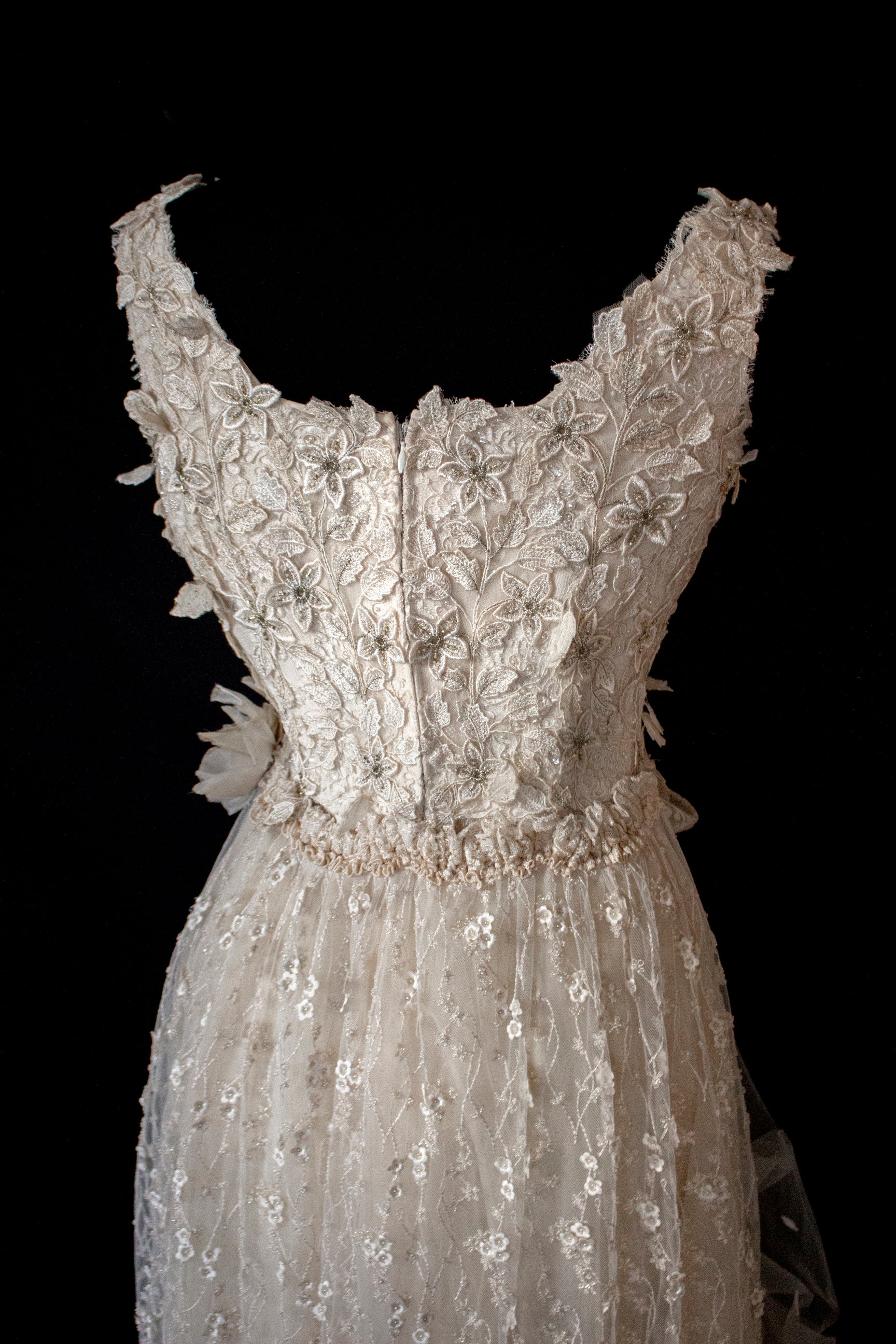 343 - UNIQUE UPCYCLED LACE WEDDING DRESS: VINTAGE BOHO BRIDAL GOWN, 50S 70S SILK EMBROIDERY, GOLD & SILVER LUXURY SUSTAINABLE WEDDING DRESS - Vague atelier