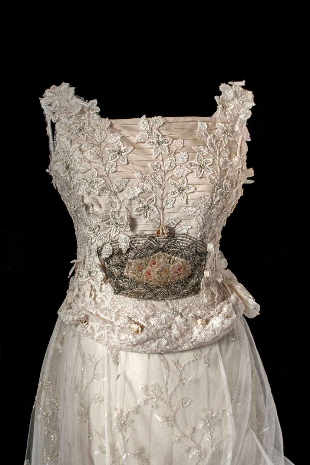 343 - UNIQUE UPCYCLED LACE WEDDING DRESS: VINTAGE BOHO BRIDAL GOWN, 50S 70S SILK EMBROIDERY, GOLD & SILVER LUXURY SUSTAINABLE WEDDING DRESS - Vague atelier