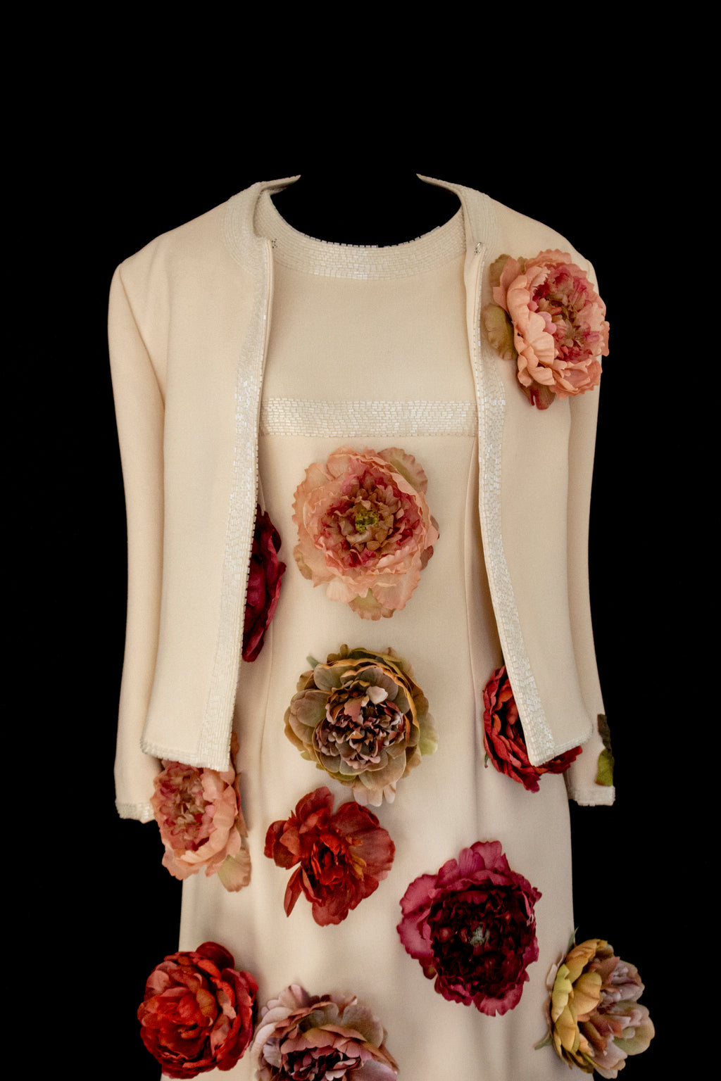 326 - SUSTAINABLE VINTAGE BRIDAL SET: WOOL CREPE DRESS & JACKET WITH COLORFUL PEONIES