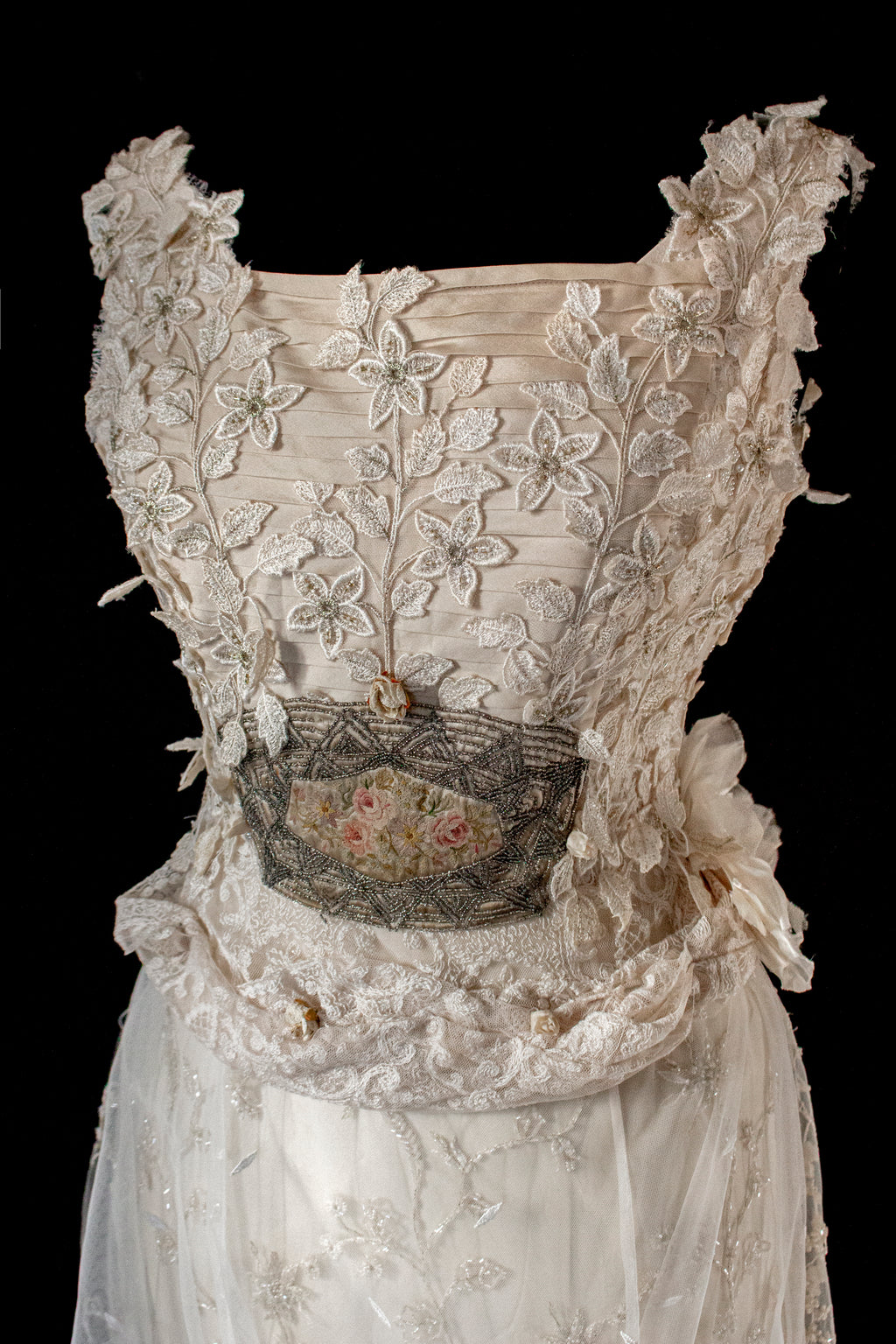 343 - UNIQUE UPCYCLED LACE WEDDING DRESS: VINTAGE BOHO BRIDAL GOWN, 50S 70S SILK EMBROIDERY, GOLD & SILVER LUXURY SUSTAINABLE WEDDING DRESS - Vague atelier
