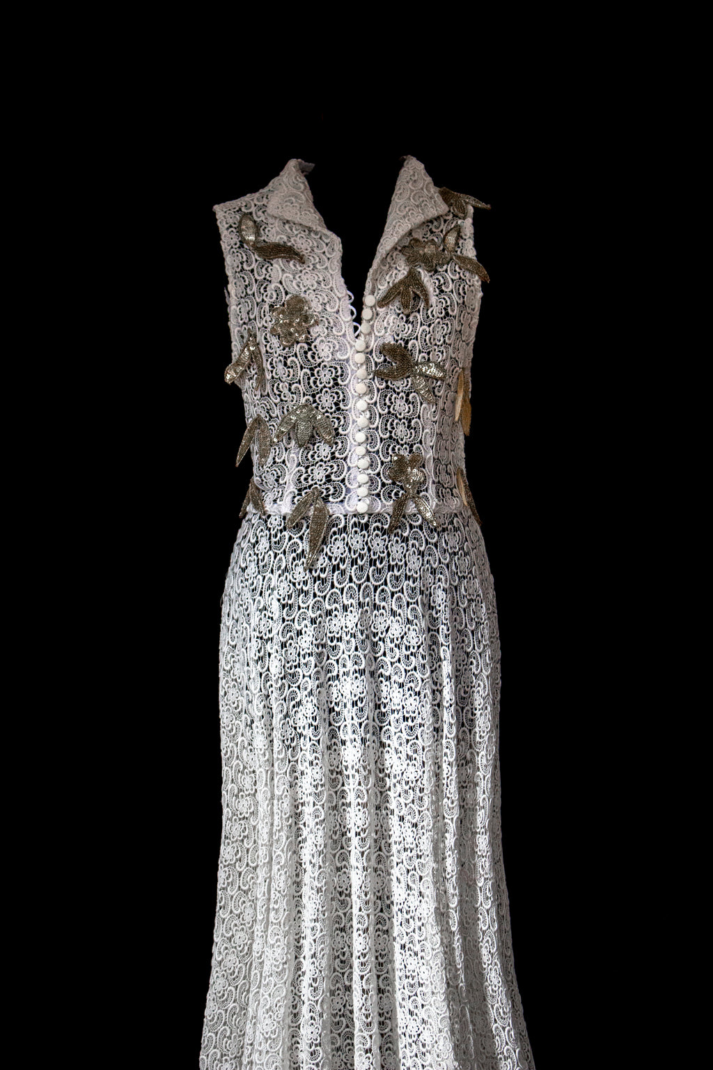 265 - RARE BOHO VINTAGE MACRAMÉ LACE SHIRT-DRESS: SOPHISTICATED CHEMISIER BRIDAL GOWN WITH SILVER SEQUINS - Vague atelier