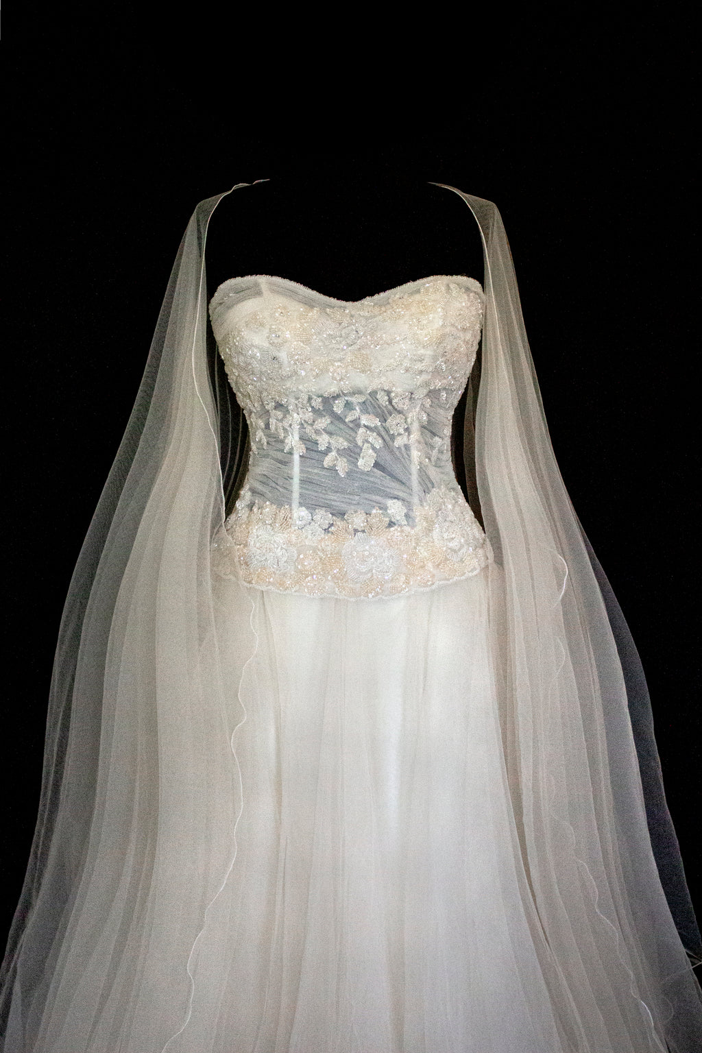 361 - VINTAGE PRINCESS WEDDING DRESS: ECRU SILK TULLE GOWN WITH EMBROIDERED STRAPLESS BODICE